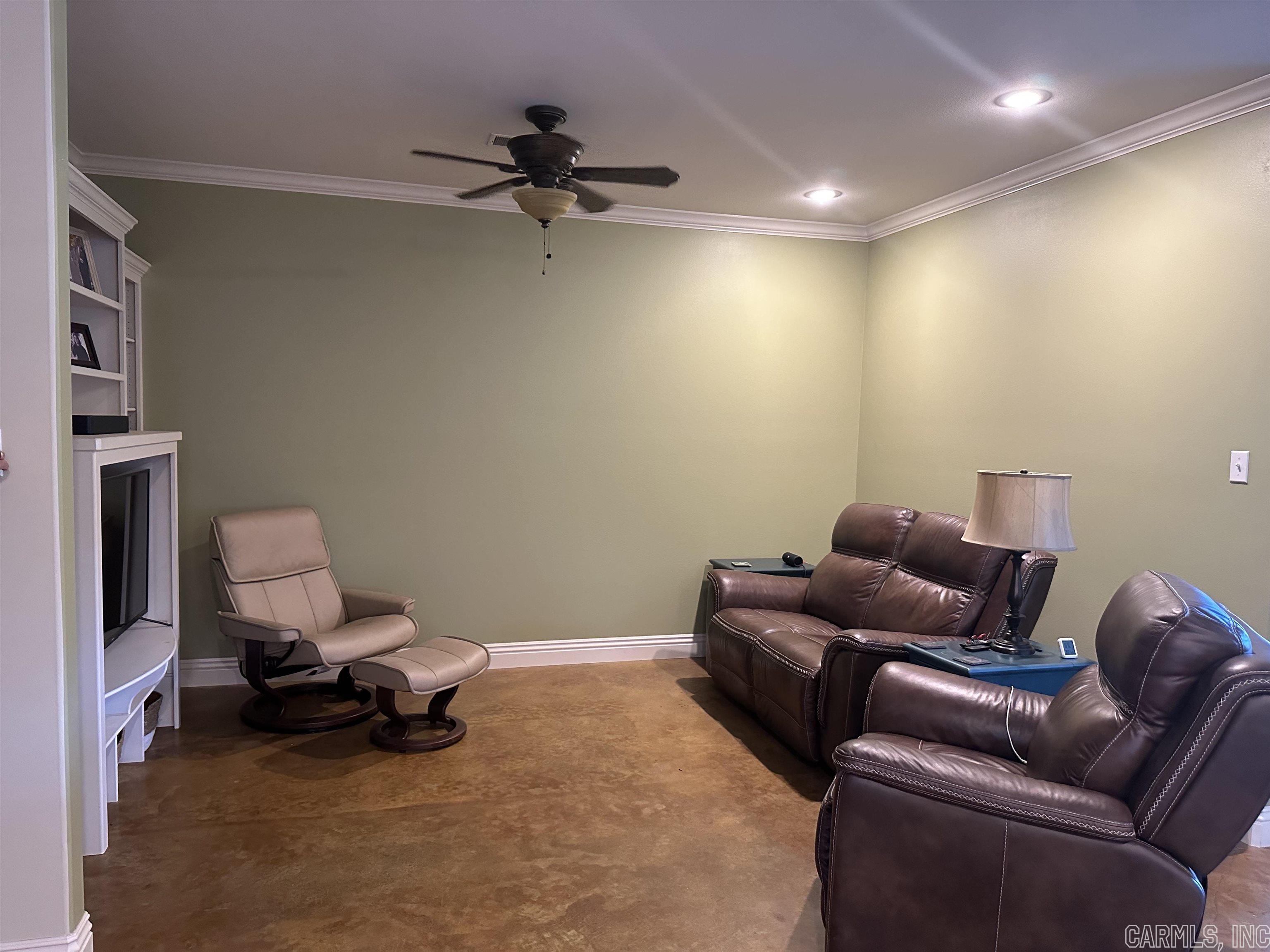 OAKWOOD ESTATES - Residential