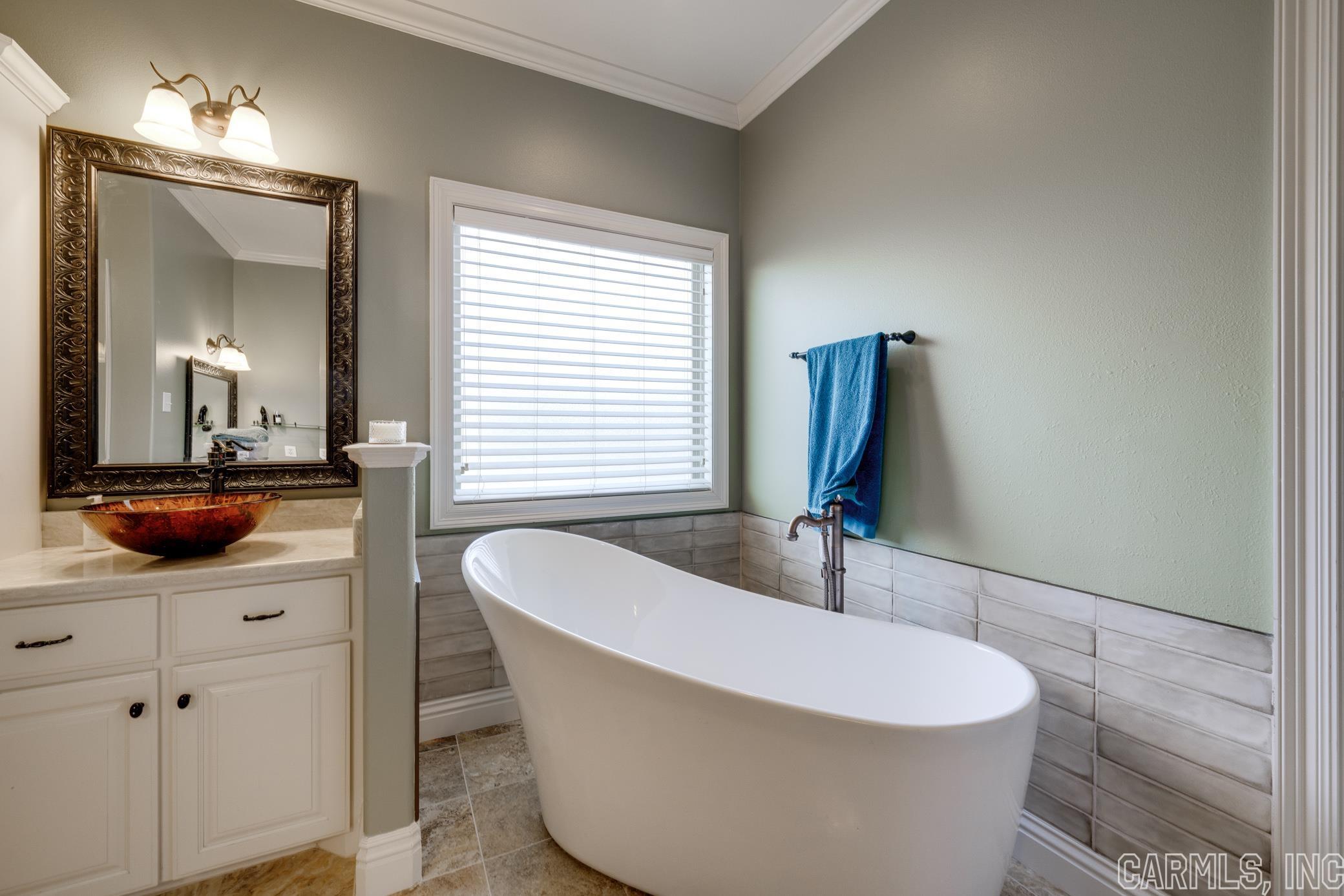 OAKWOOD ESTATES - Residential