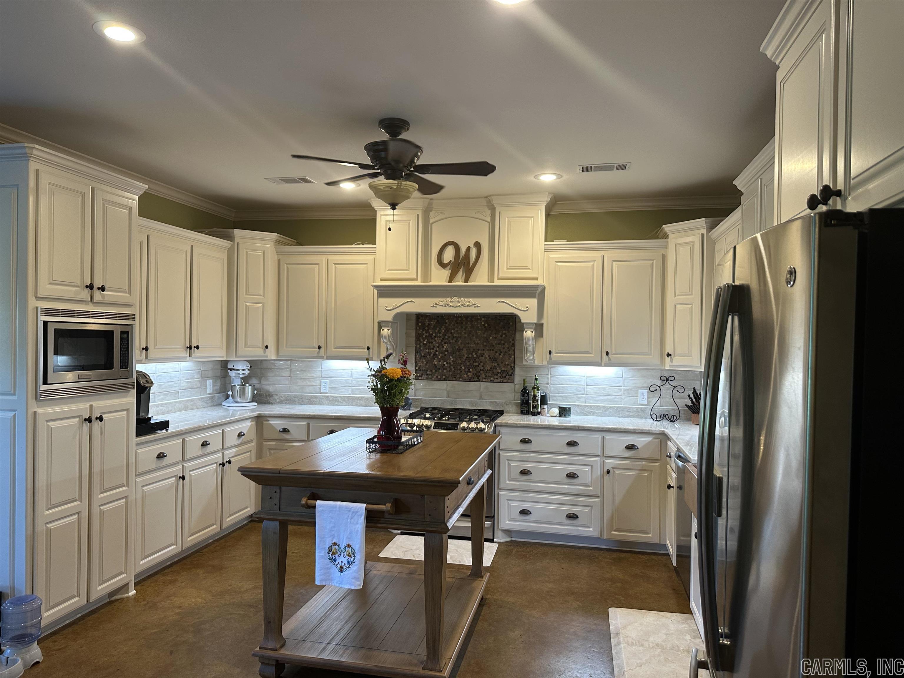 OAKWOOD ESTATES - Residential