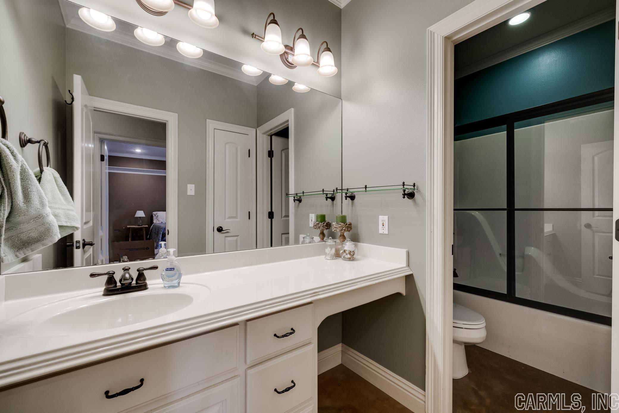 OAKWOOD ESTATES - Residential