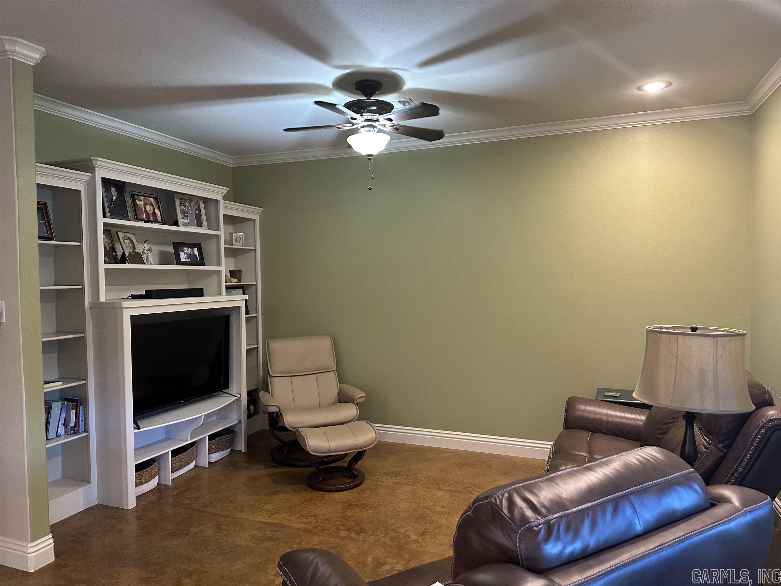 OAKWOOD ESTATES - Residential