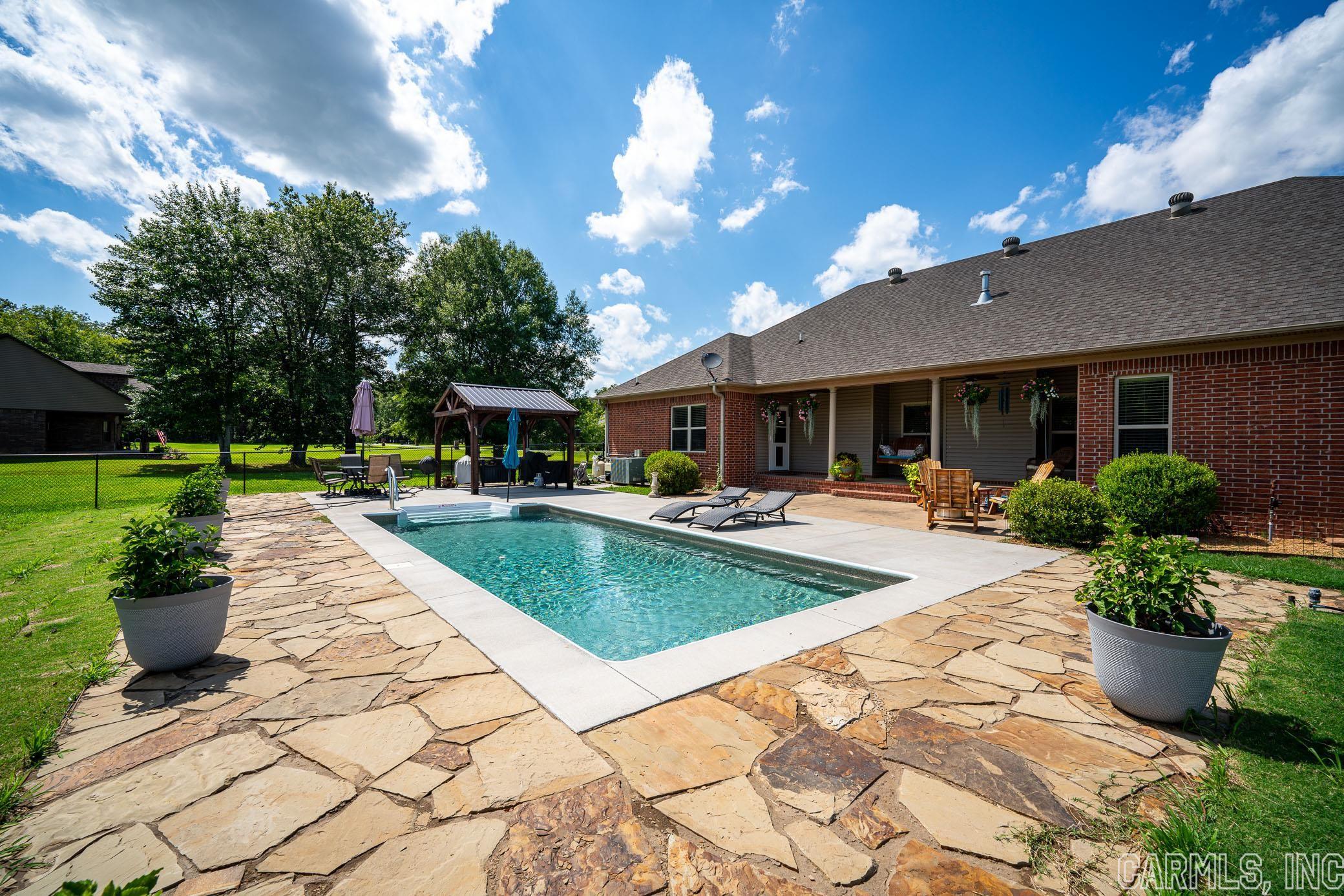 OAKWOOD ESTATES - Residential