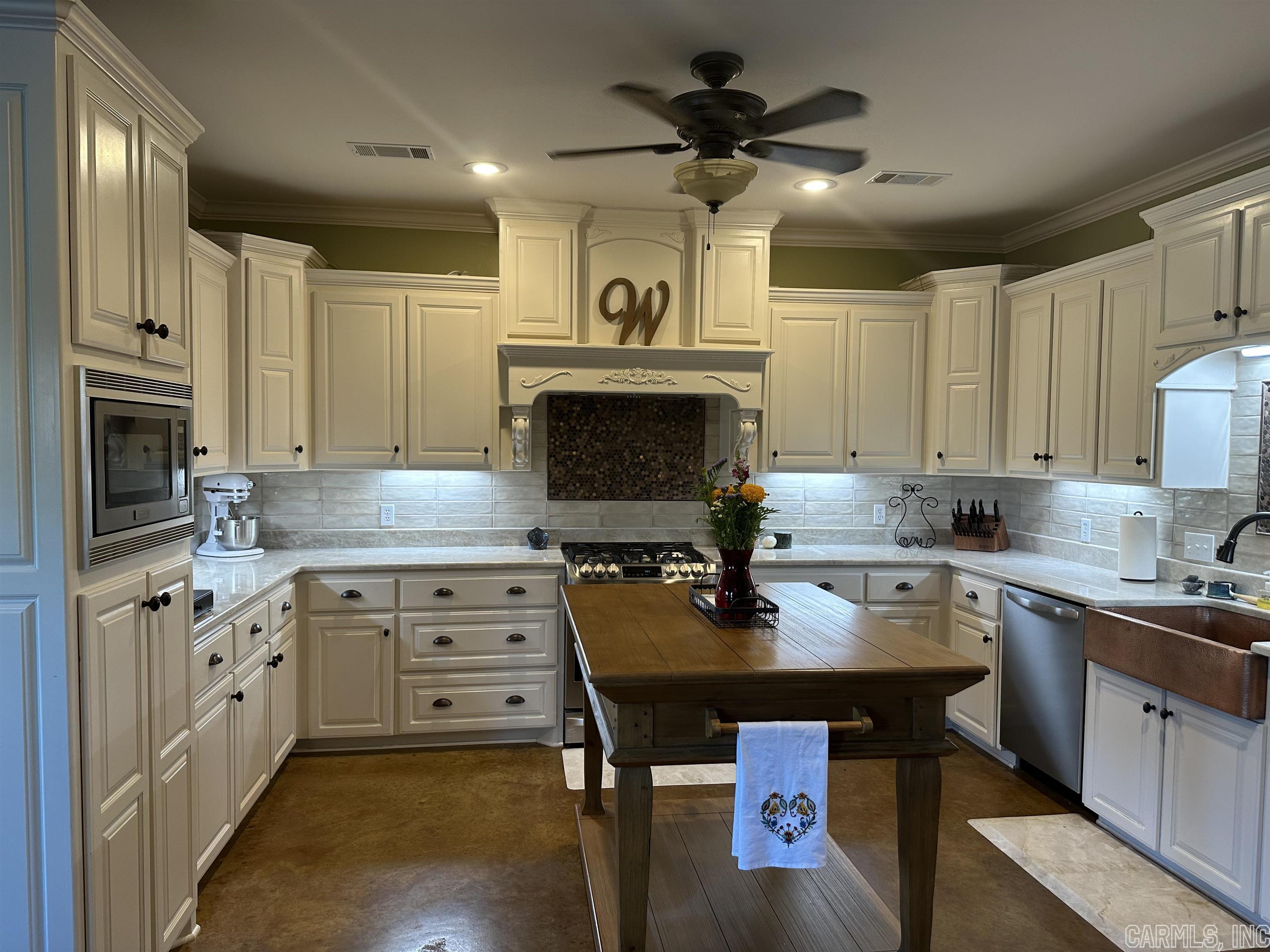 OAKWOOD ESTATES - Residential