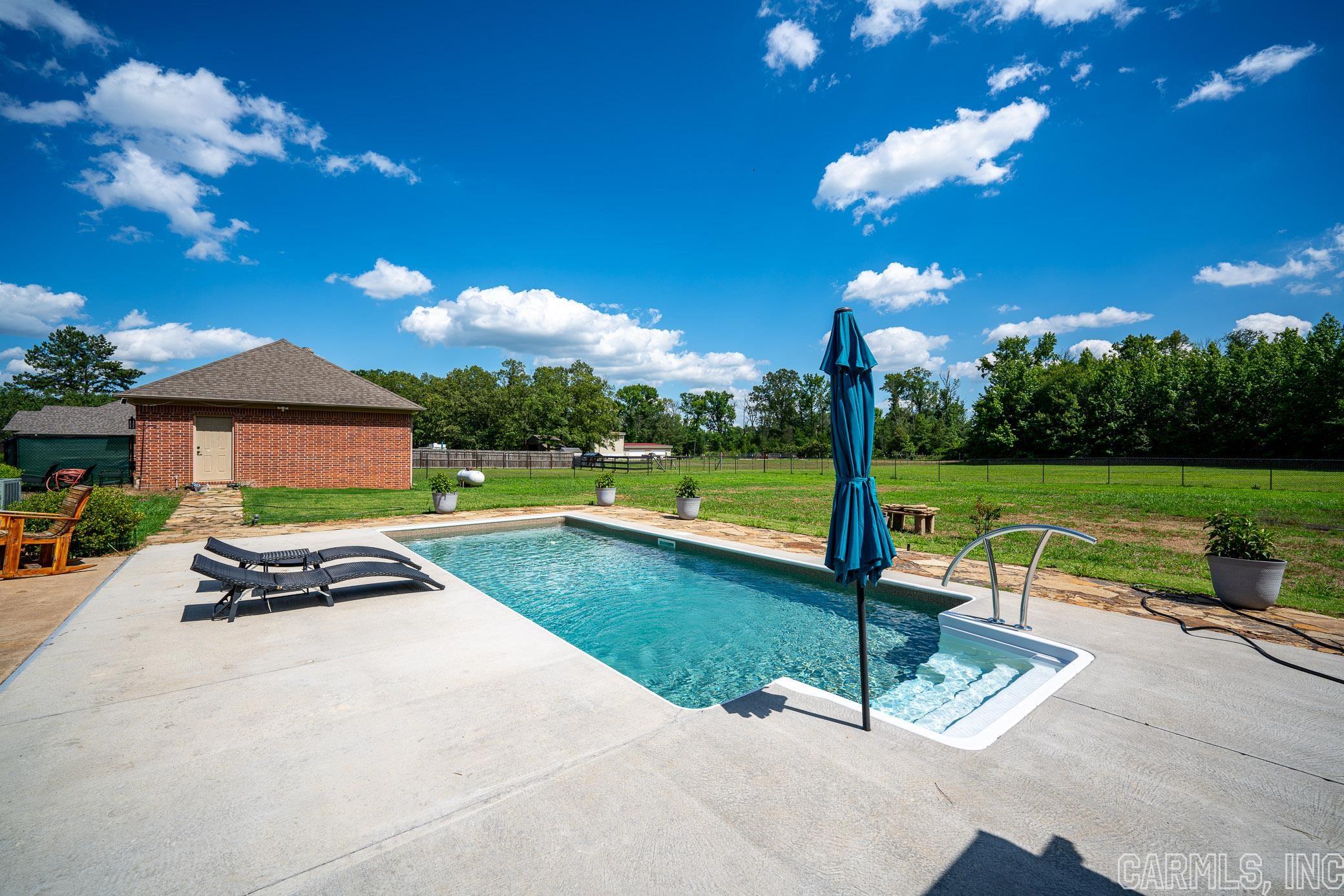 OAKWOOD ESTATES - Residential