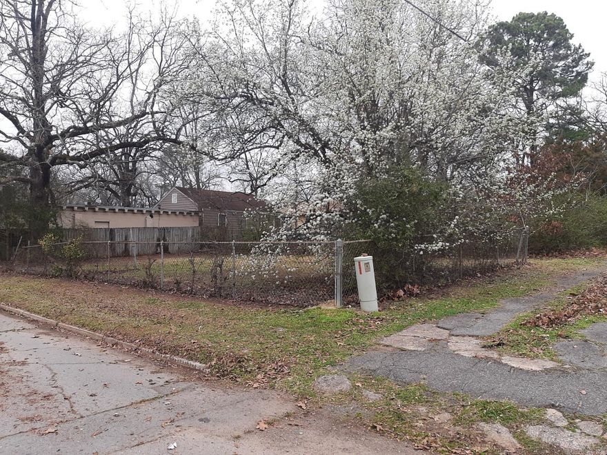 A FULL POTENTIAL LOT READY FOR A NEW OWNER***ONCE UPON A TIME THERE WAS A HOUSE SITTING HERE WITH LIGHT, WATER & GAS SUPPLIED. THE OWNER NEVER OCCUPIED IT, BECAUSE IT WAS USED AS A RENTAL, UNTIL ONE DAY THE OWNER NO LONGER DESIRED TO RENT IT. AFTER AWHILE THE CITY OF LITTLE ROCK PURCHASED THE HOME AND REMOVED IT FROM THE PROPERTY.  NOW THE OWNER SAID SELL....SELLL...SELL!  PLEASE BRING ALL OFFERS!!!!