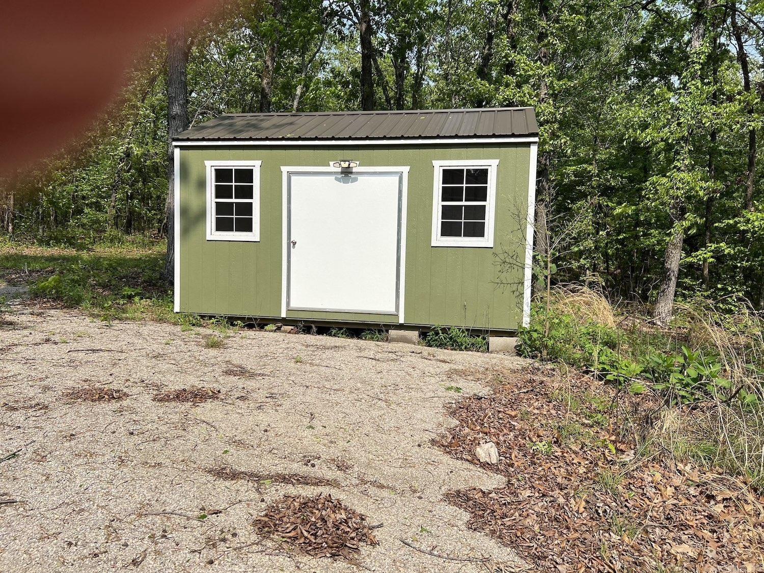 Metes & Bounds - Land