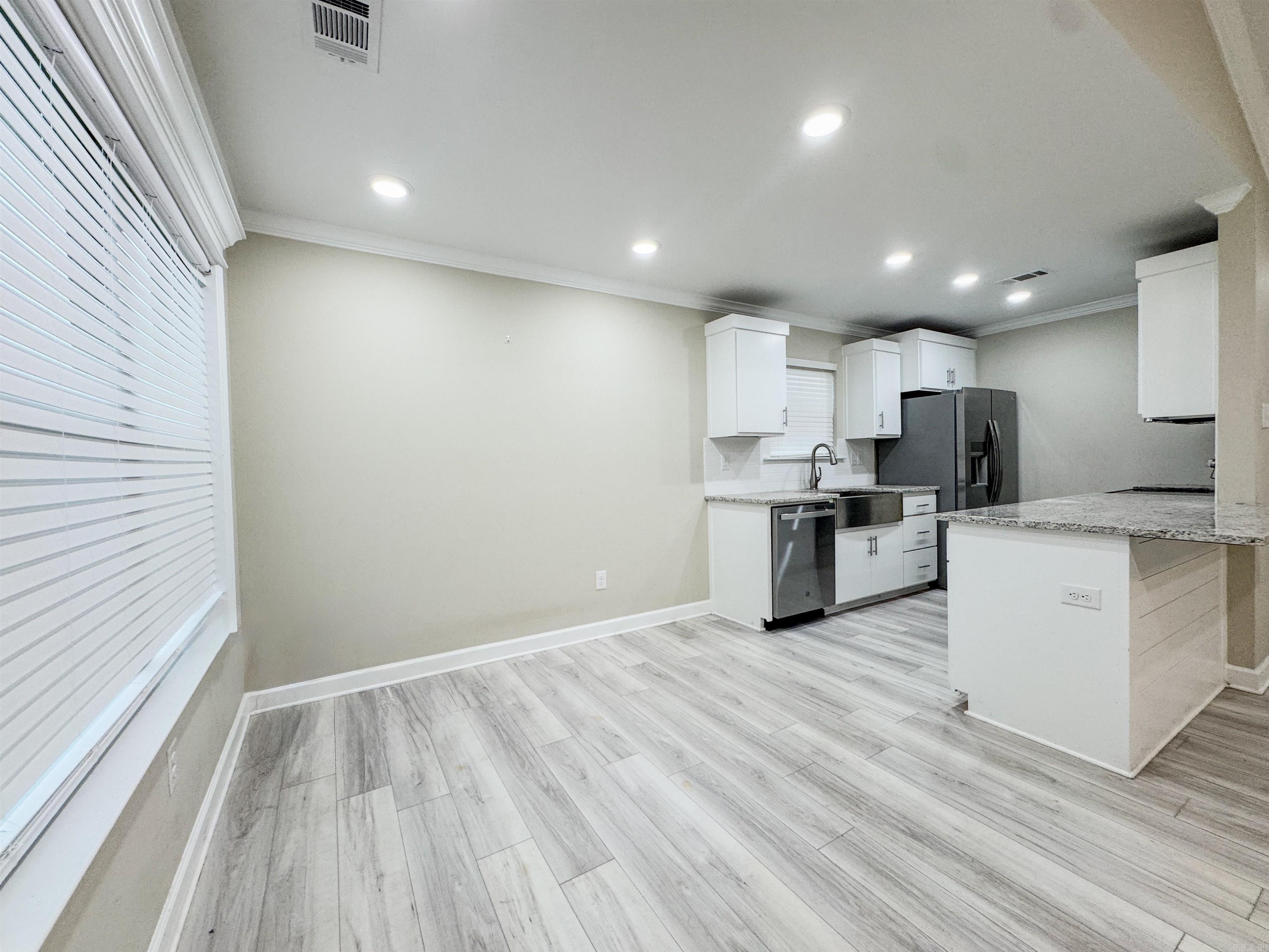 DEERFIELD ESTATES - Residential Lease