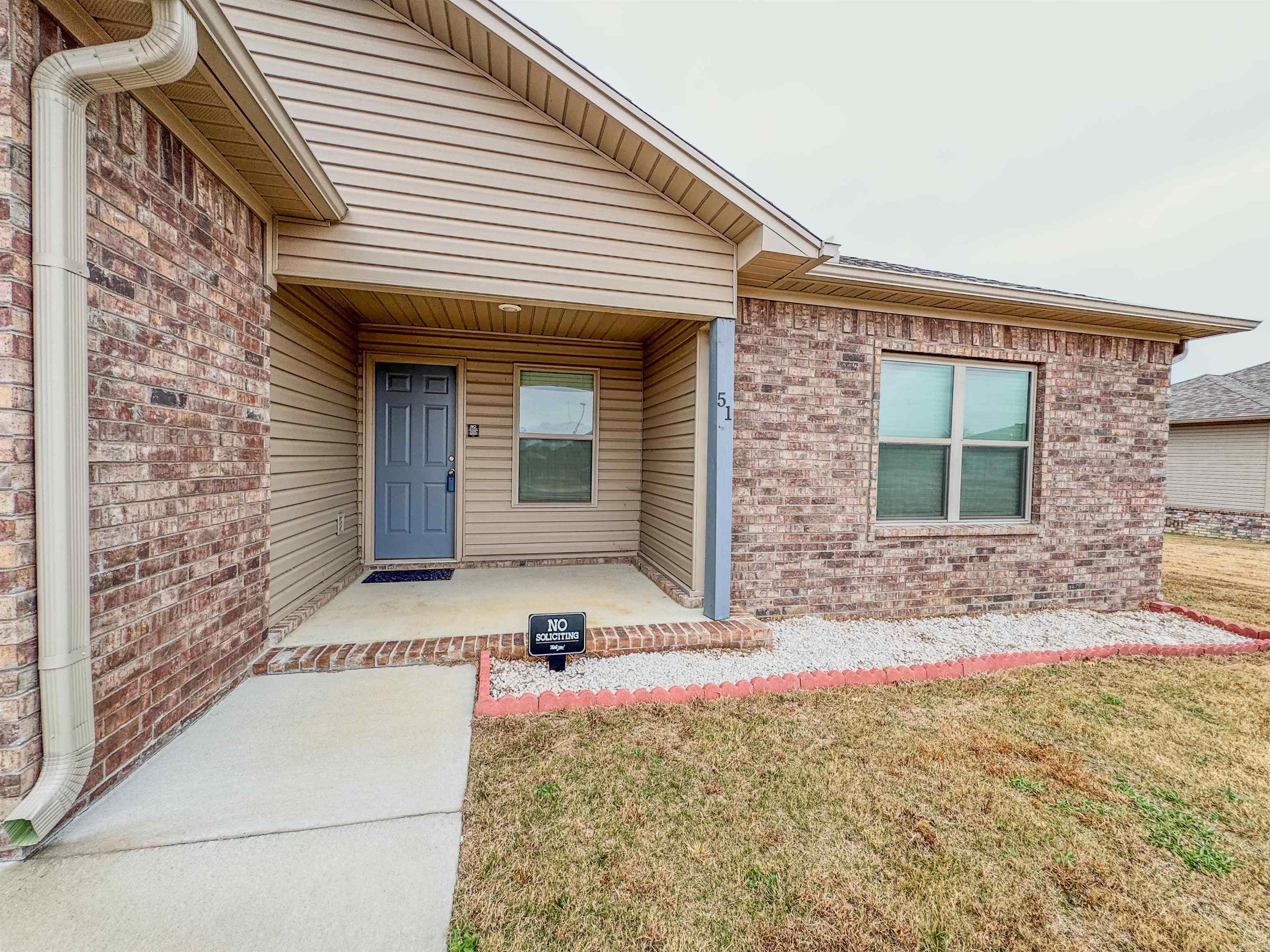 DEERFIELD ESTATES - Residential Lease