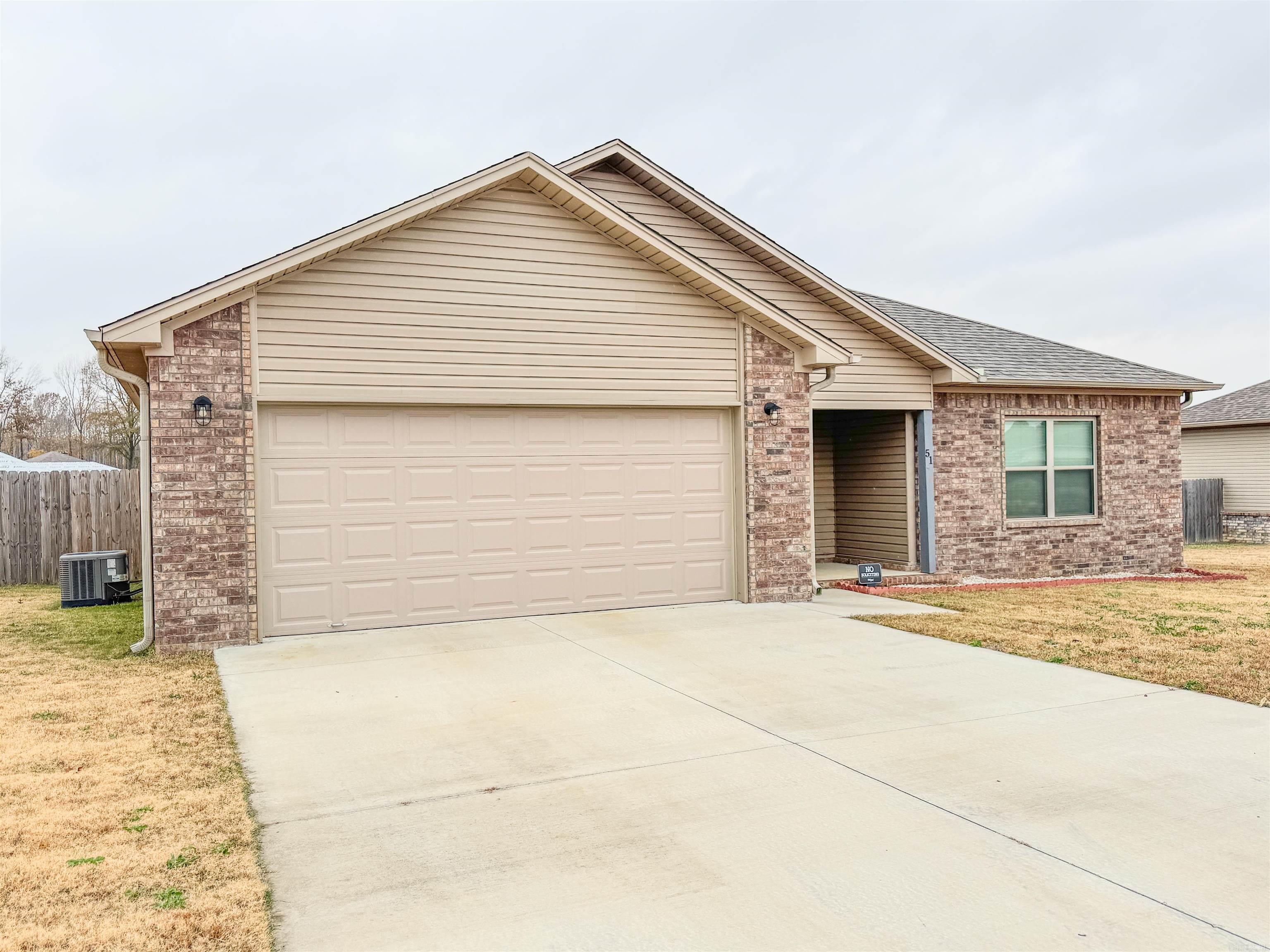 DEERFIELD ESTATES - Residential Lease