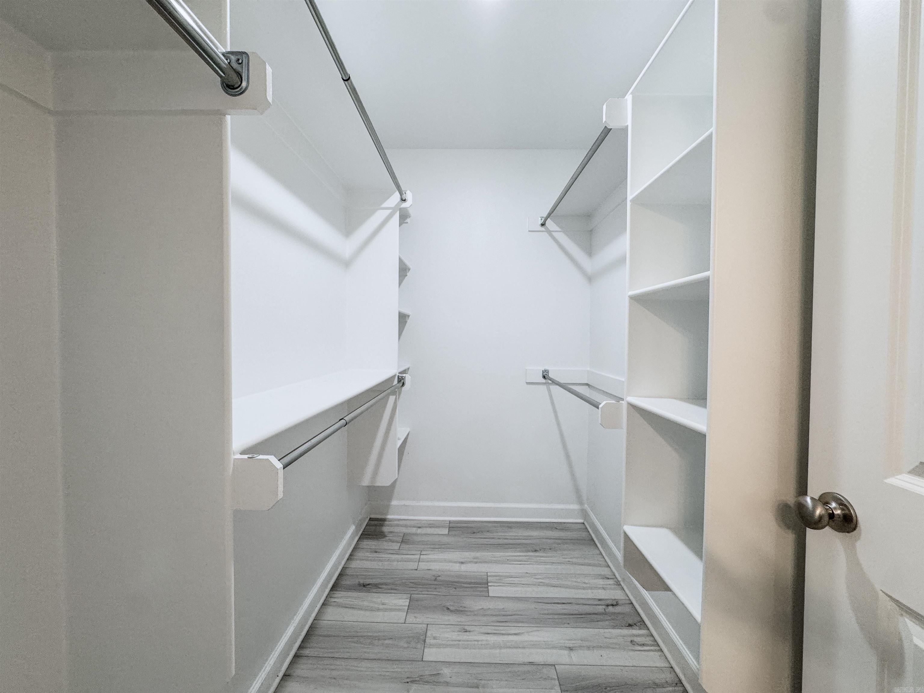 DEERFIELD ESTATES - Residential Lease