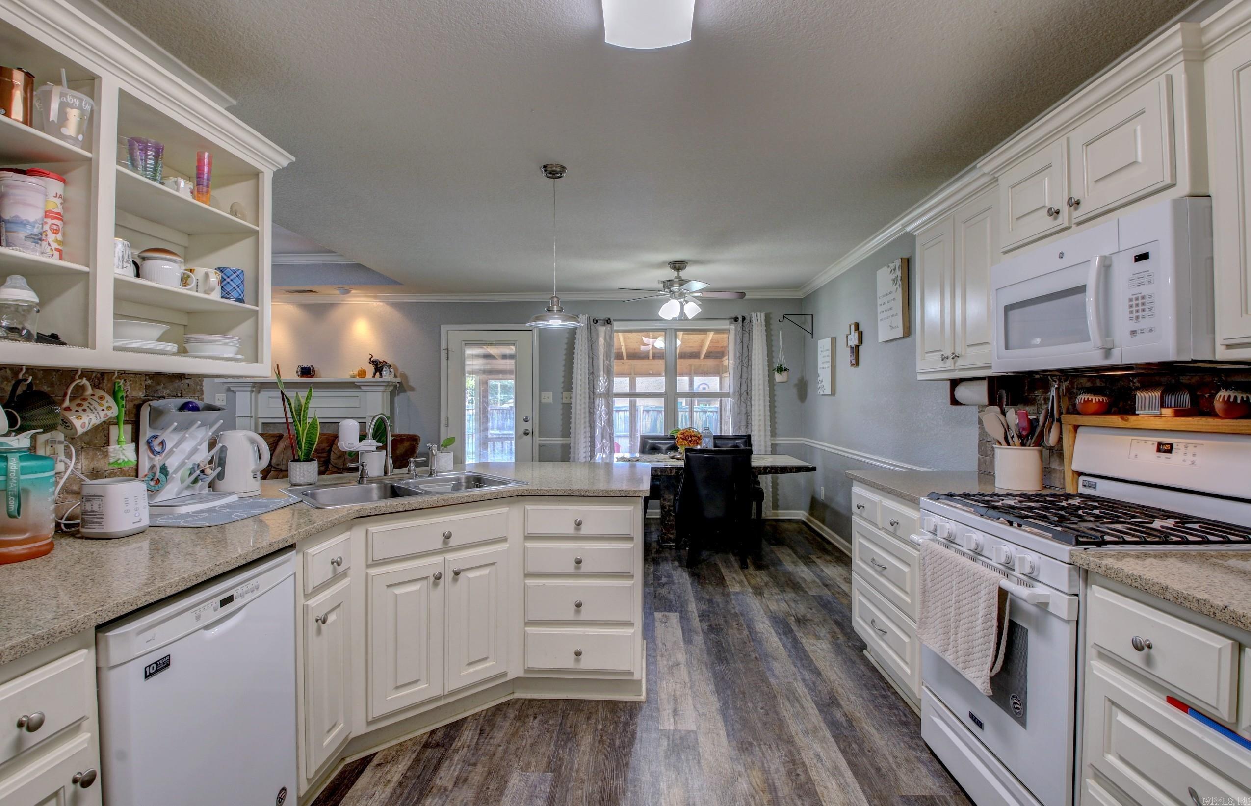 QUAPAW ESTATES - Residential