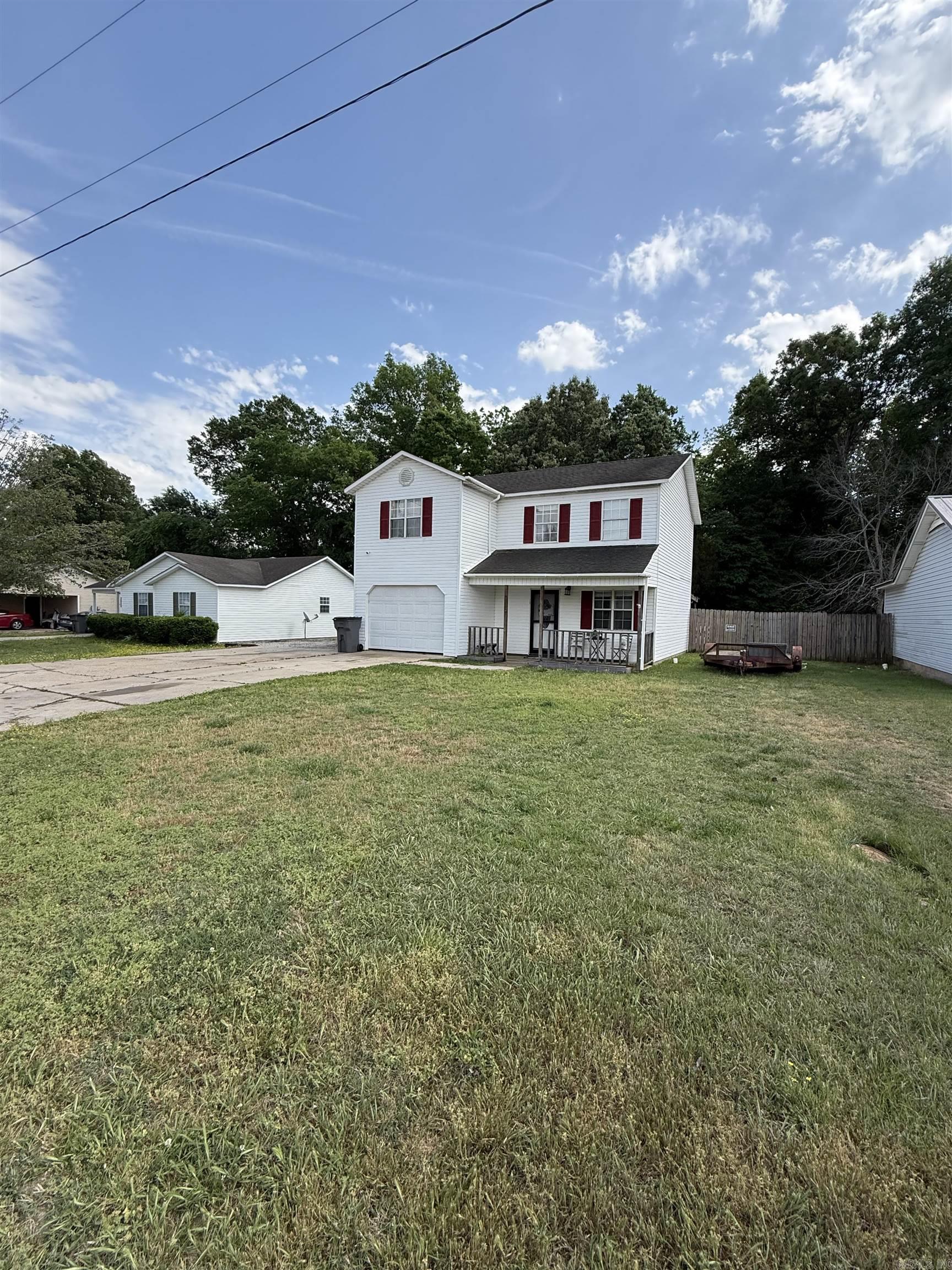 VILLAGE WEST - Residential