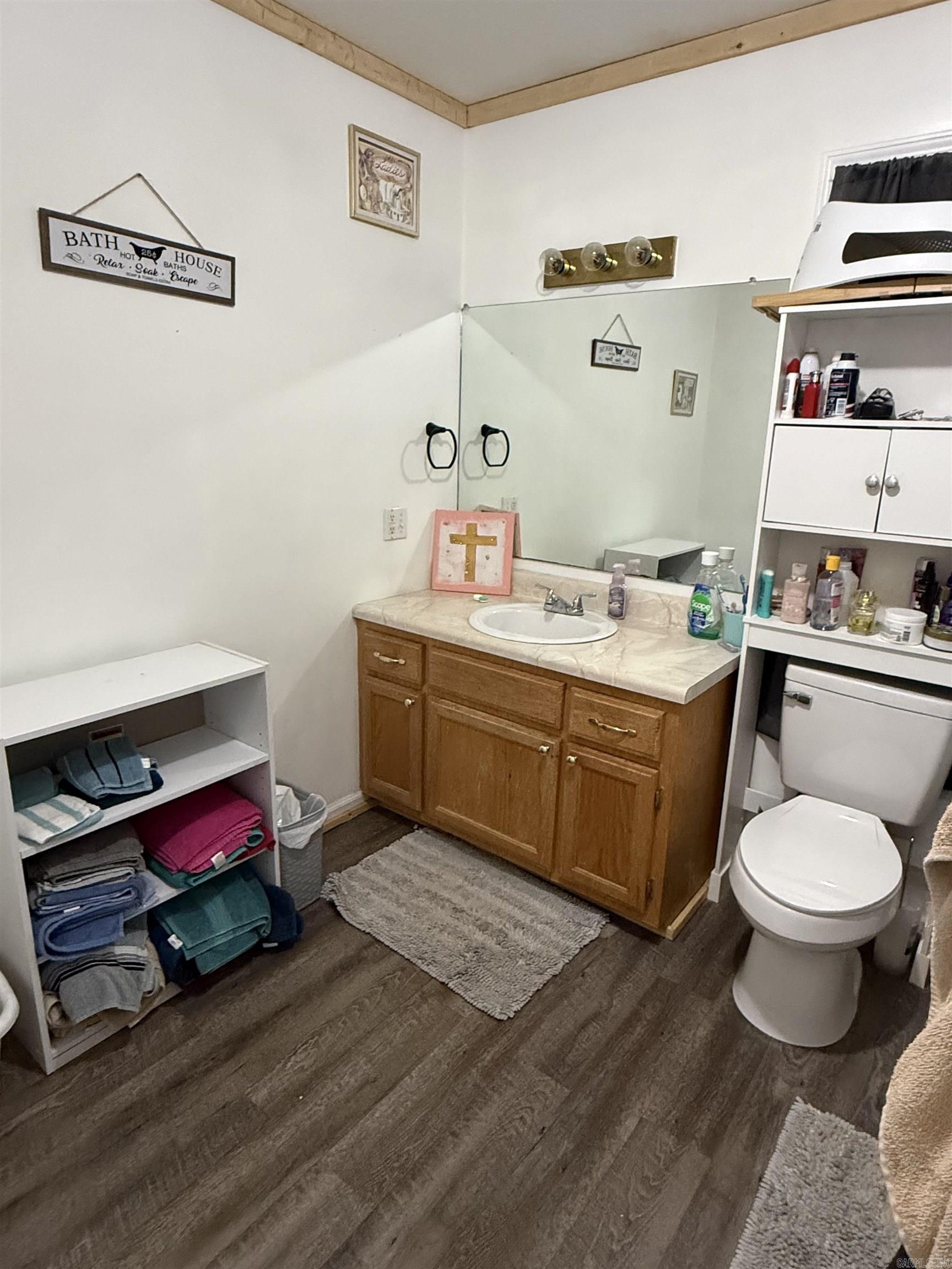 VILLAGE WEST - Residential