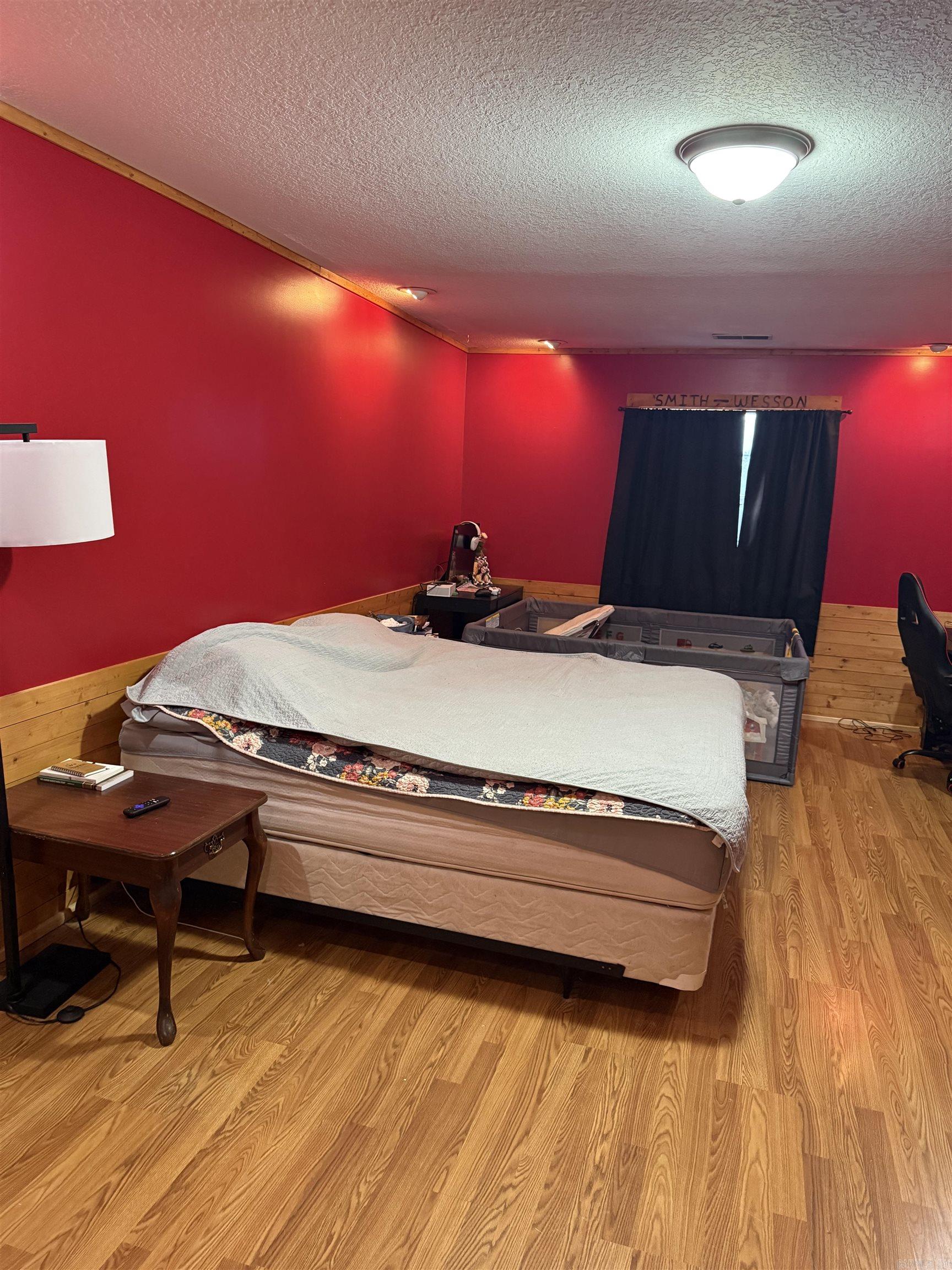 VILLAGE WEST - Residential