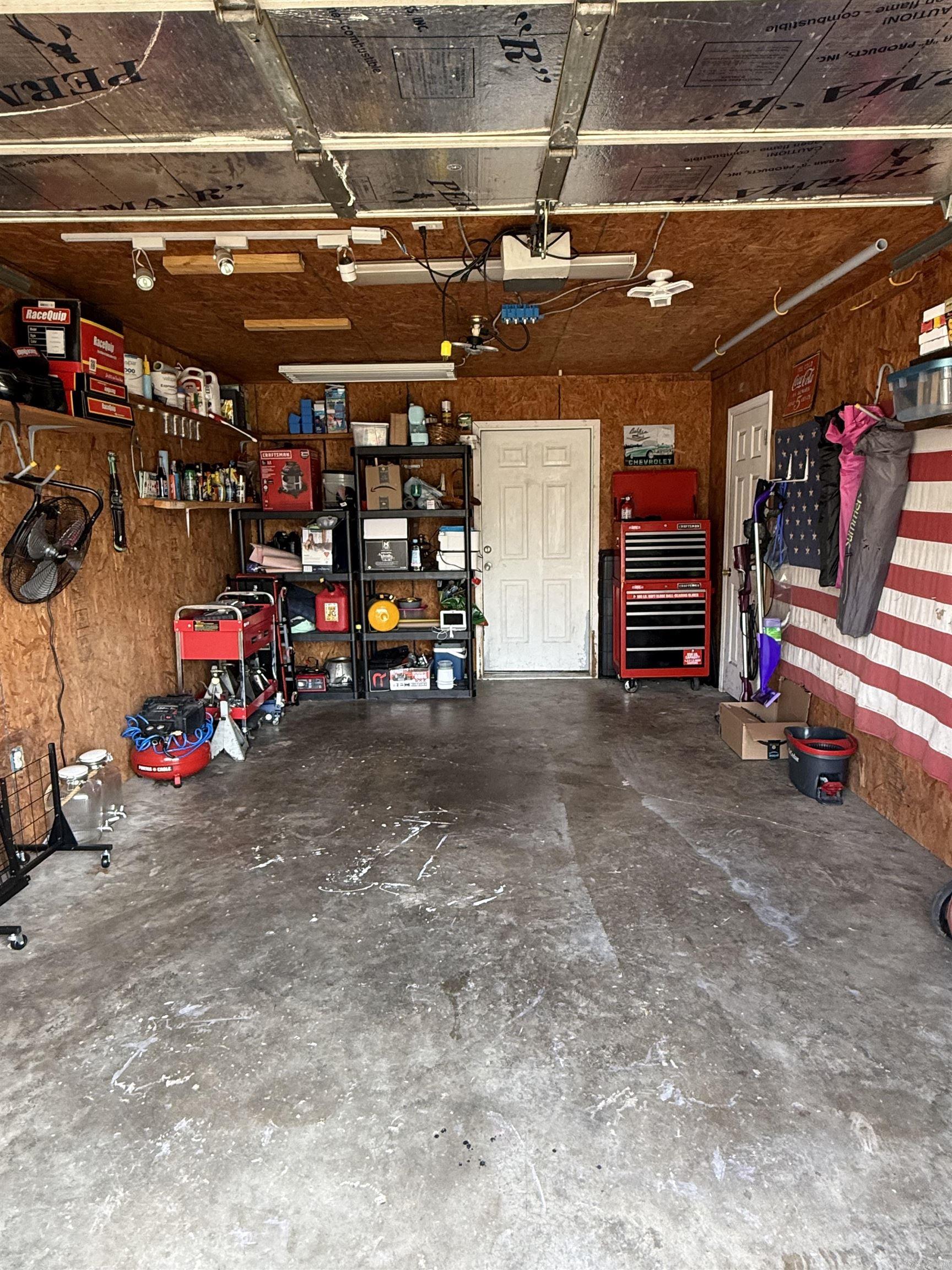 VILLAGE WEST - Residential