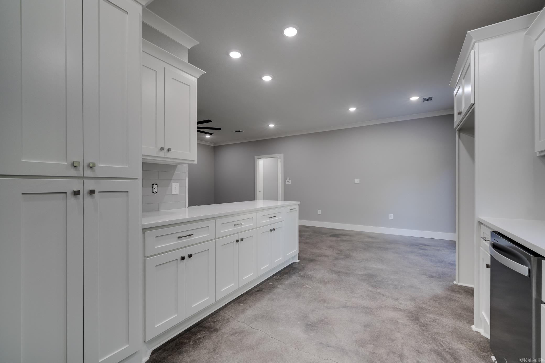 JEWELS ESTATES - Residential