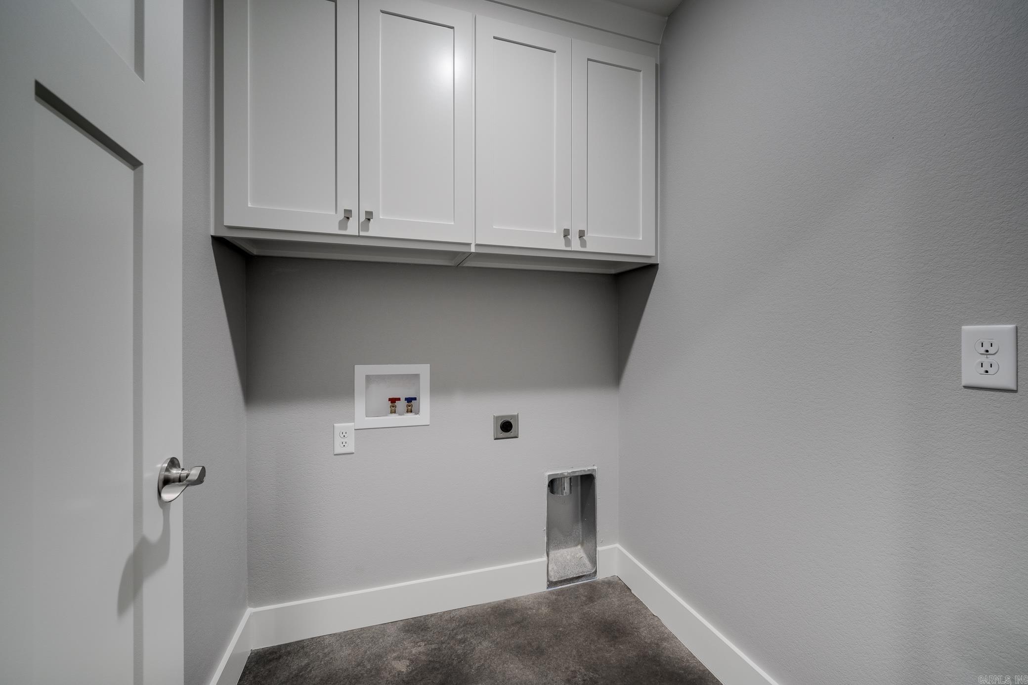 JEWELS ESTATES - Residential