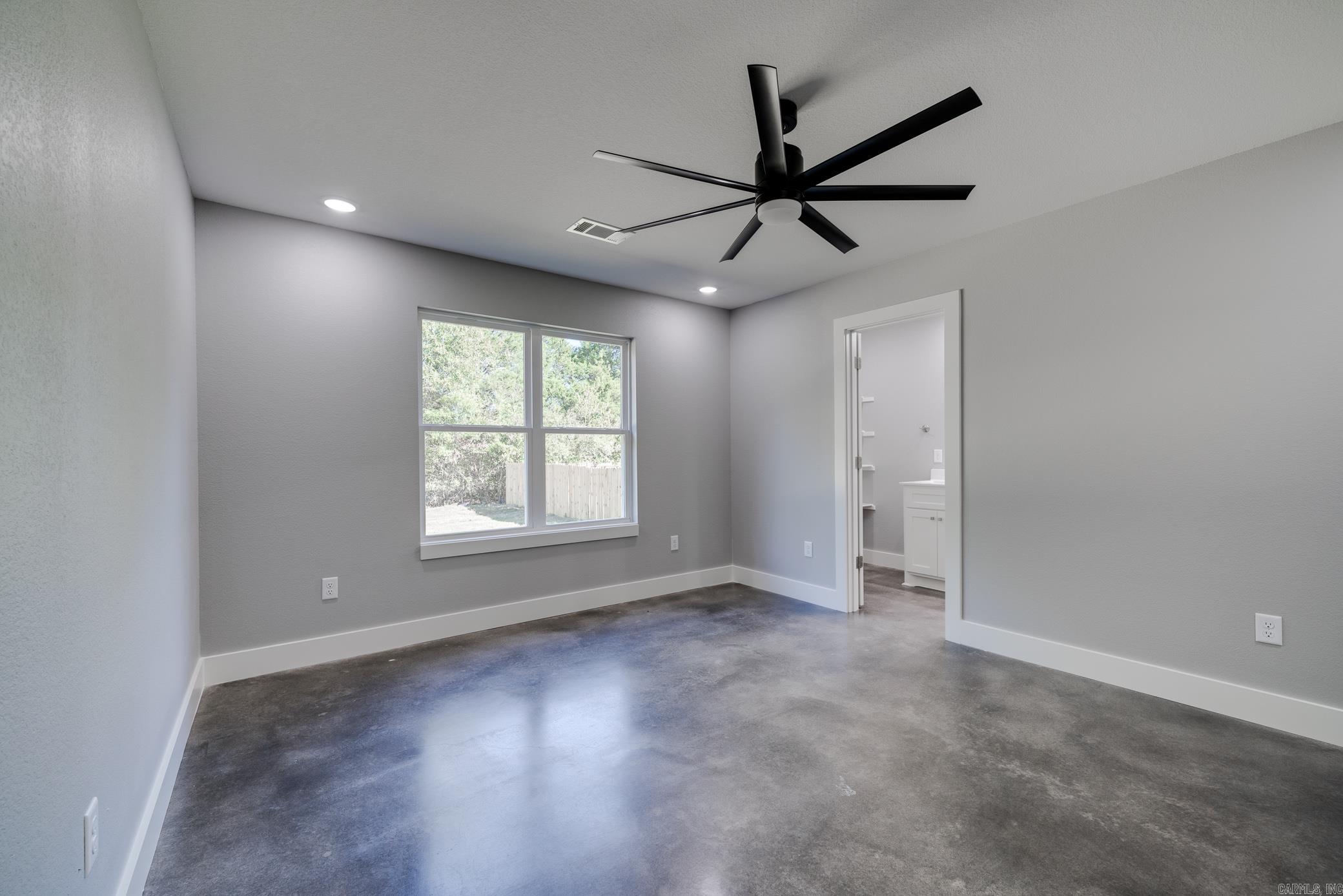 JEWELS ESTATES - Residential