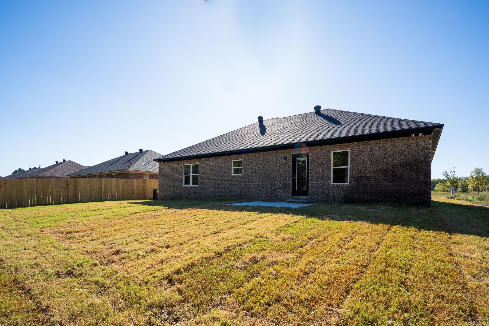 JEWELS ESTATES - Residential