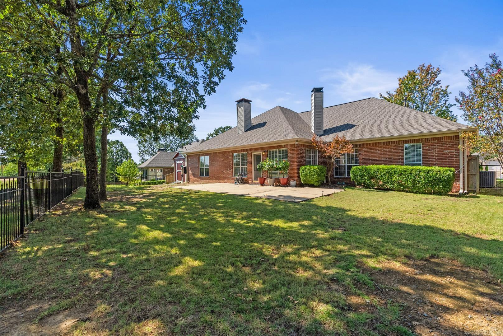 COUNTRY CLUB OF ARK THE - Residential