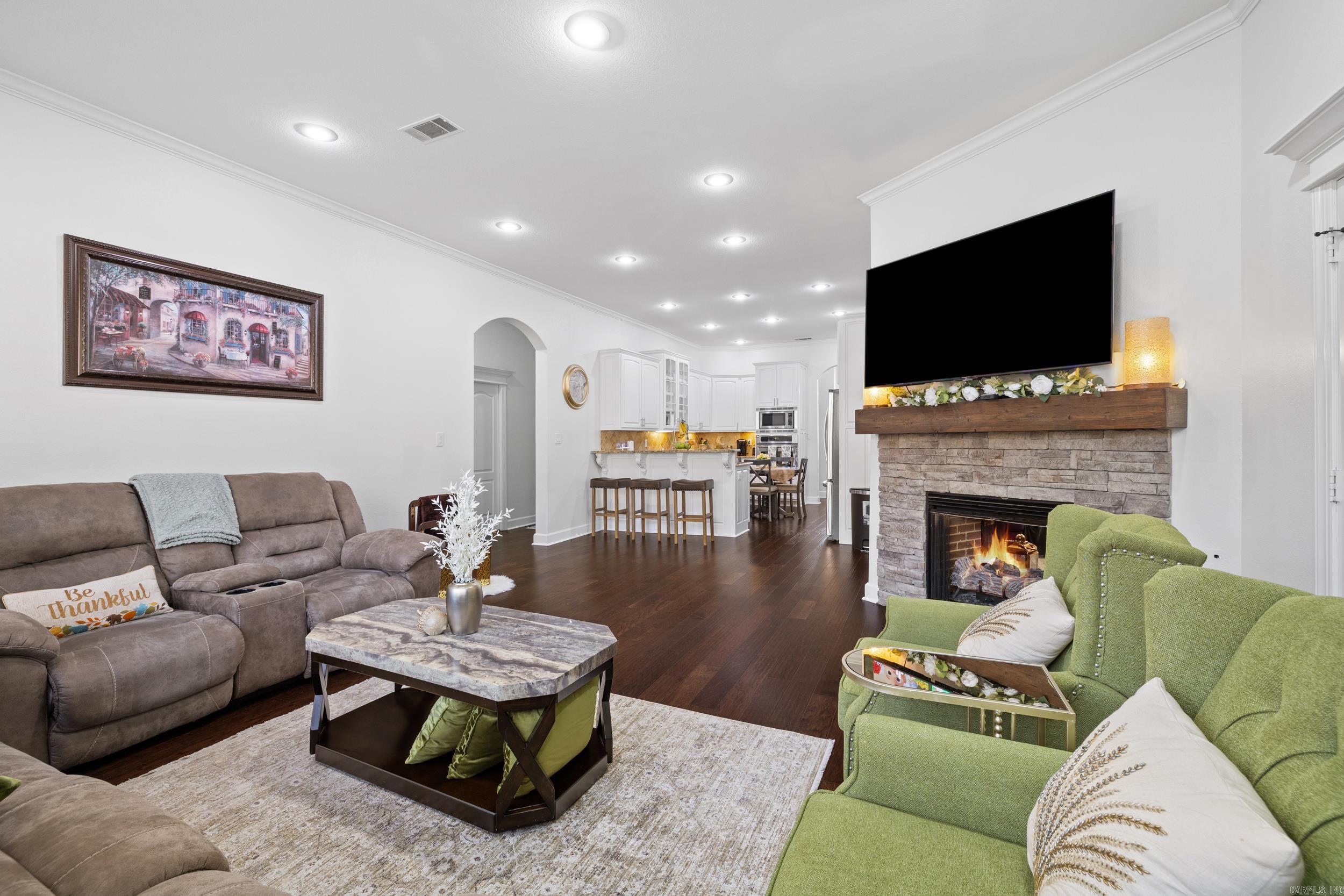 THE VILLAGES OF WELLINGTON - Residential