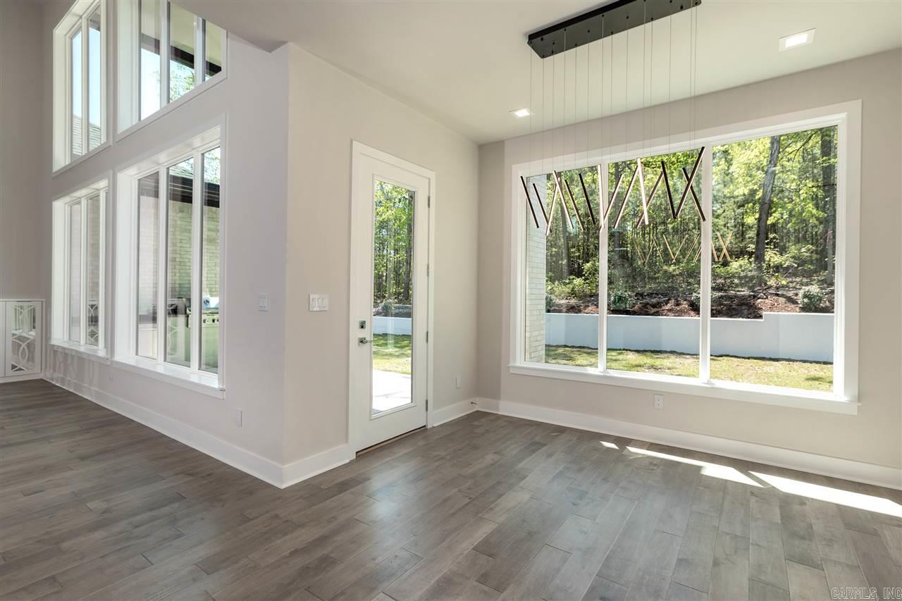 CHENAL VALLEY "ENSBURY PLACE" - Residential