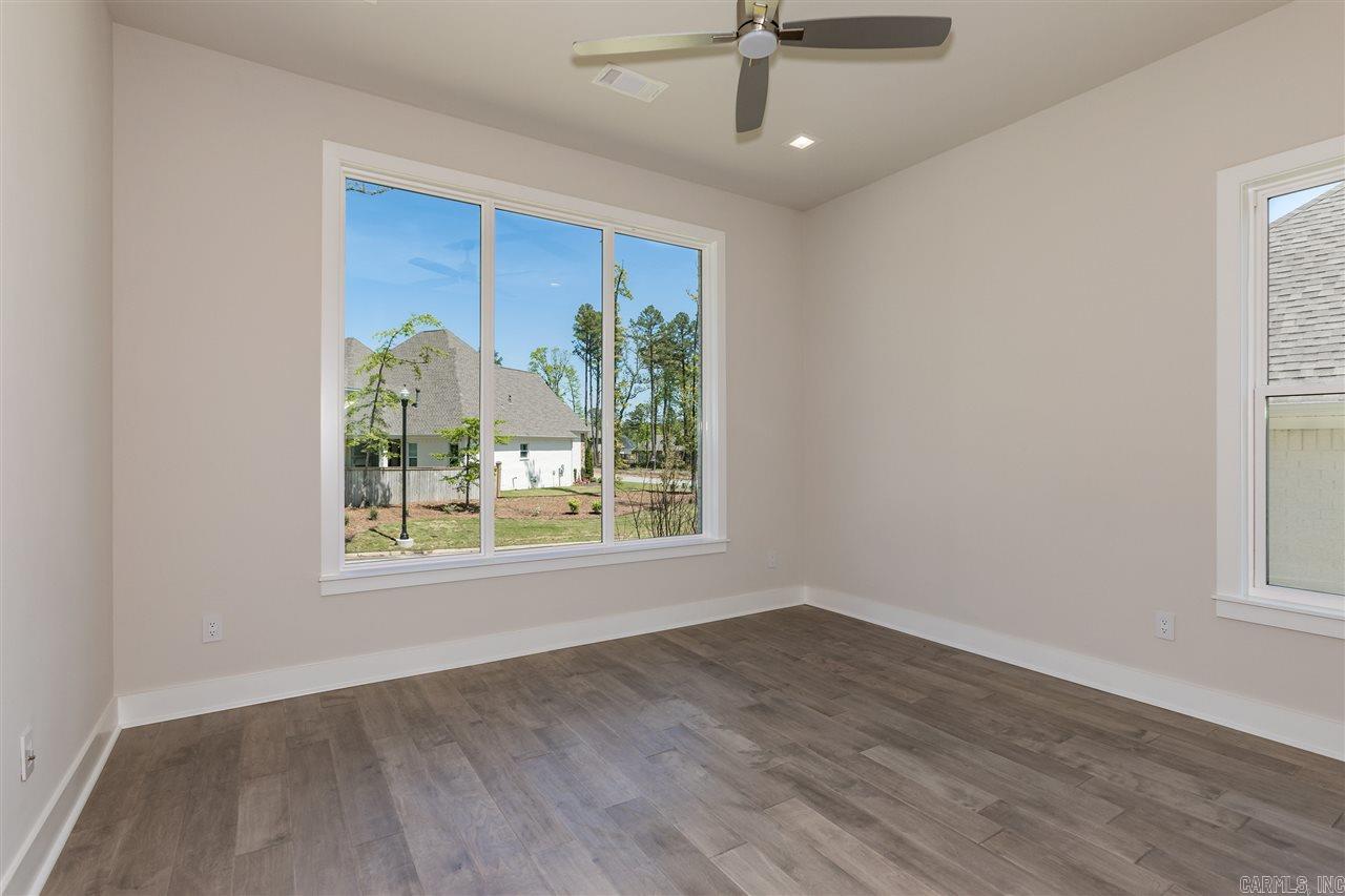 CHENAL VALLEY "ENSBURY PLACE" - Residential