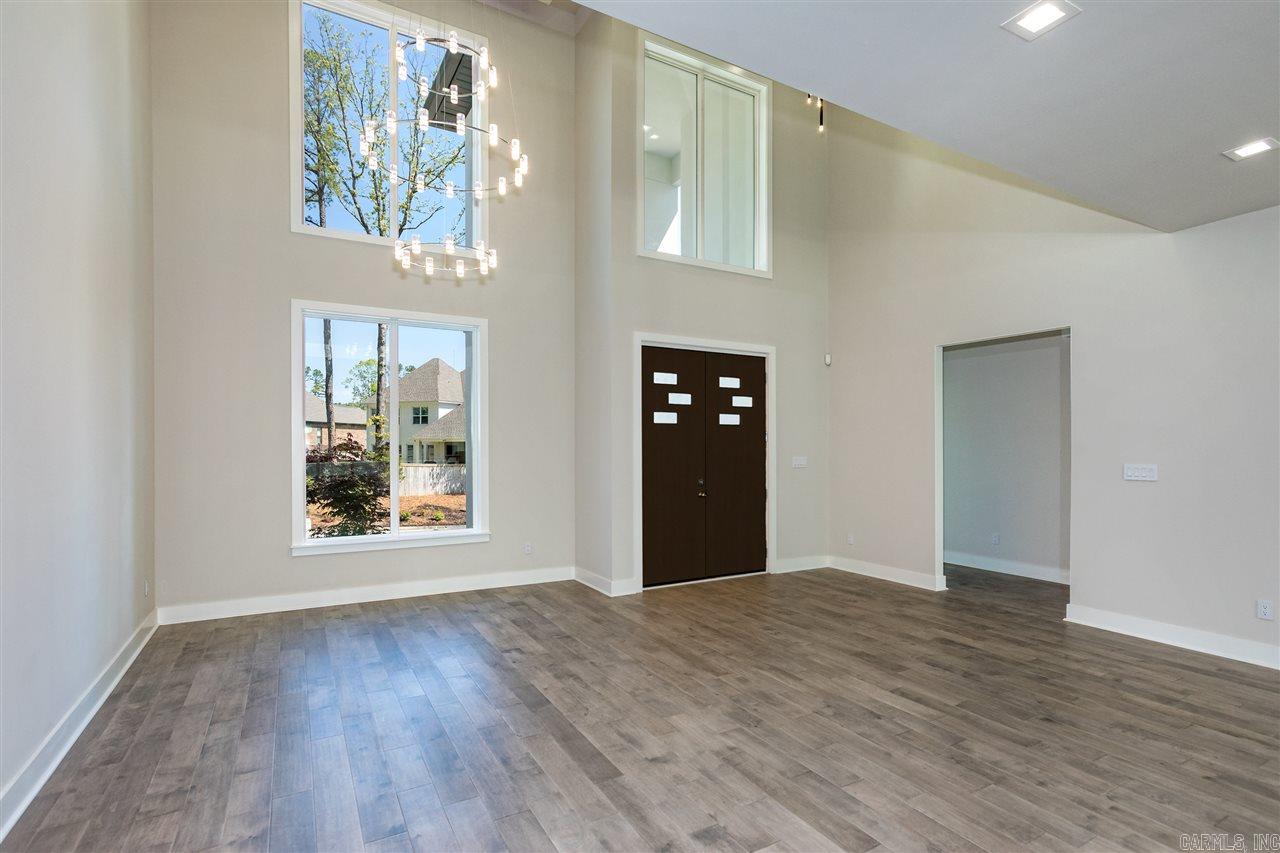 CHENAL VALLEY "ENSBURY PLACE" - Residential