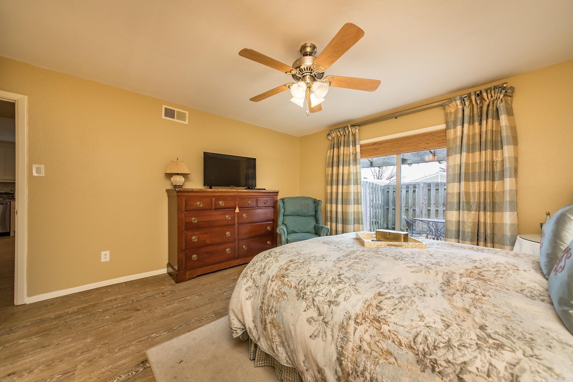 INDIAN HILLS TOWN HOMES - Residential