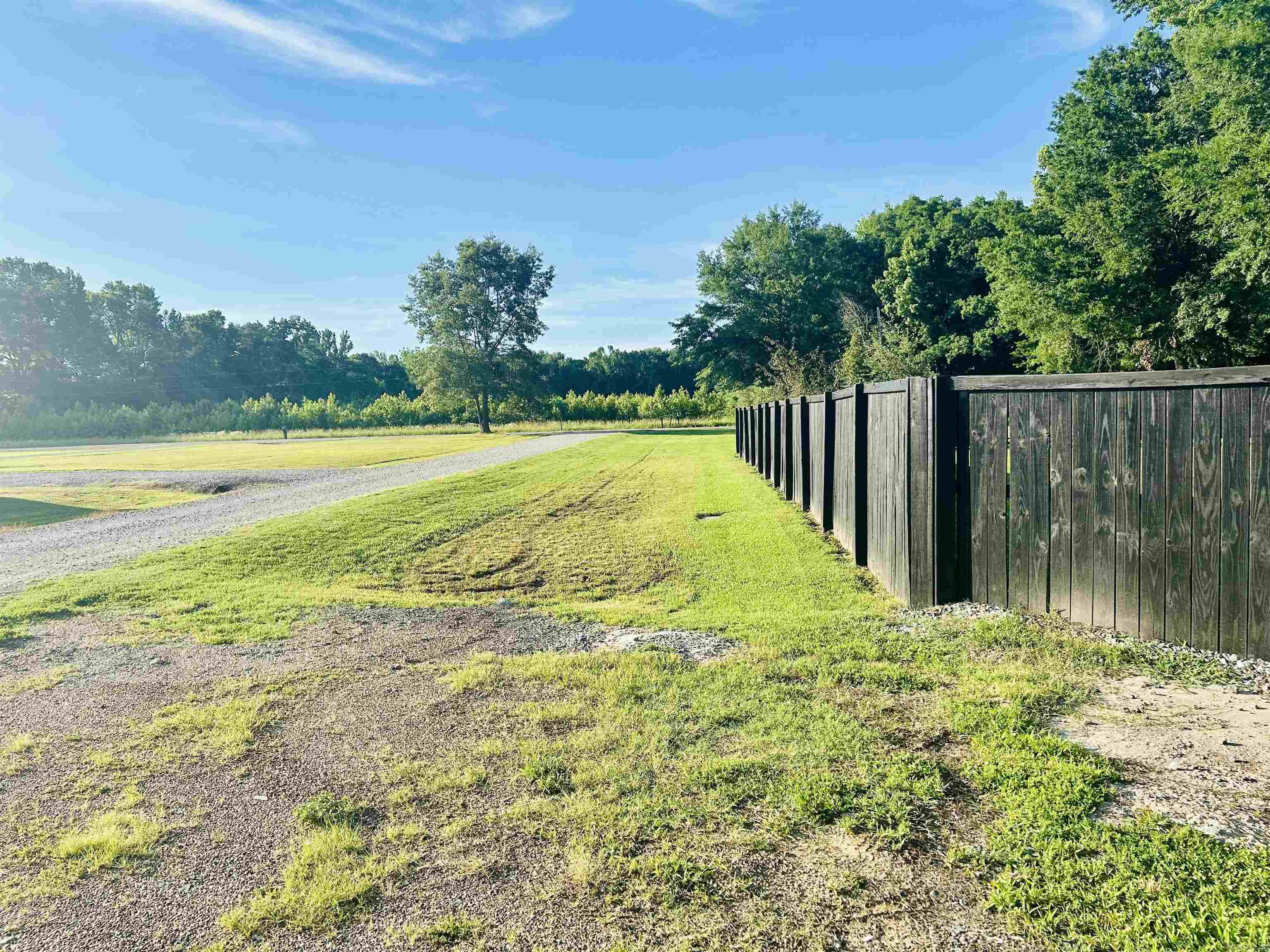 LOUROE LANE S/D - Residential