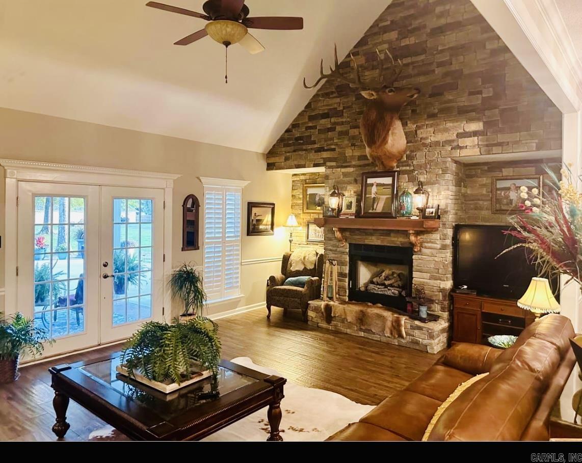 LOUROE LANE S/D - Residential