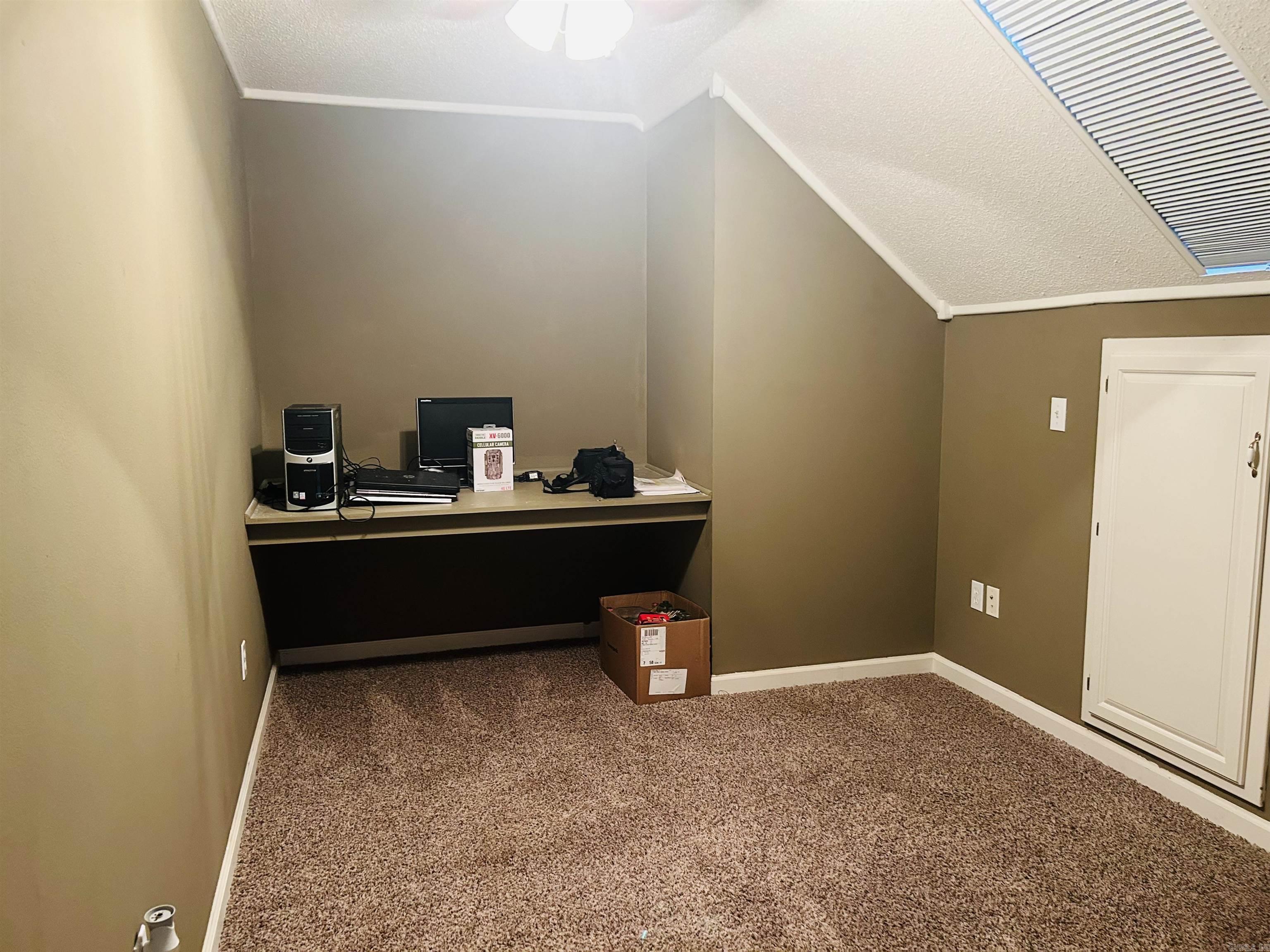 LOUROE LANE S/D - Residential