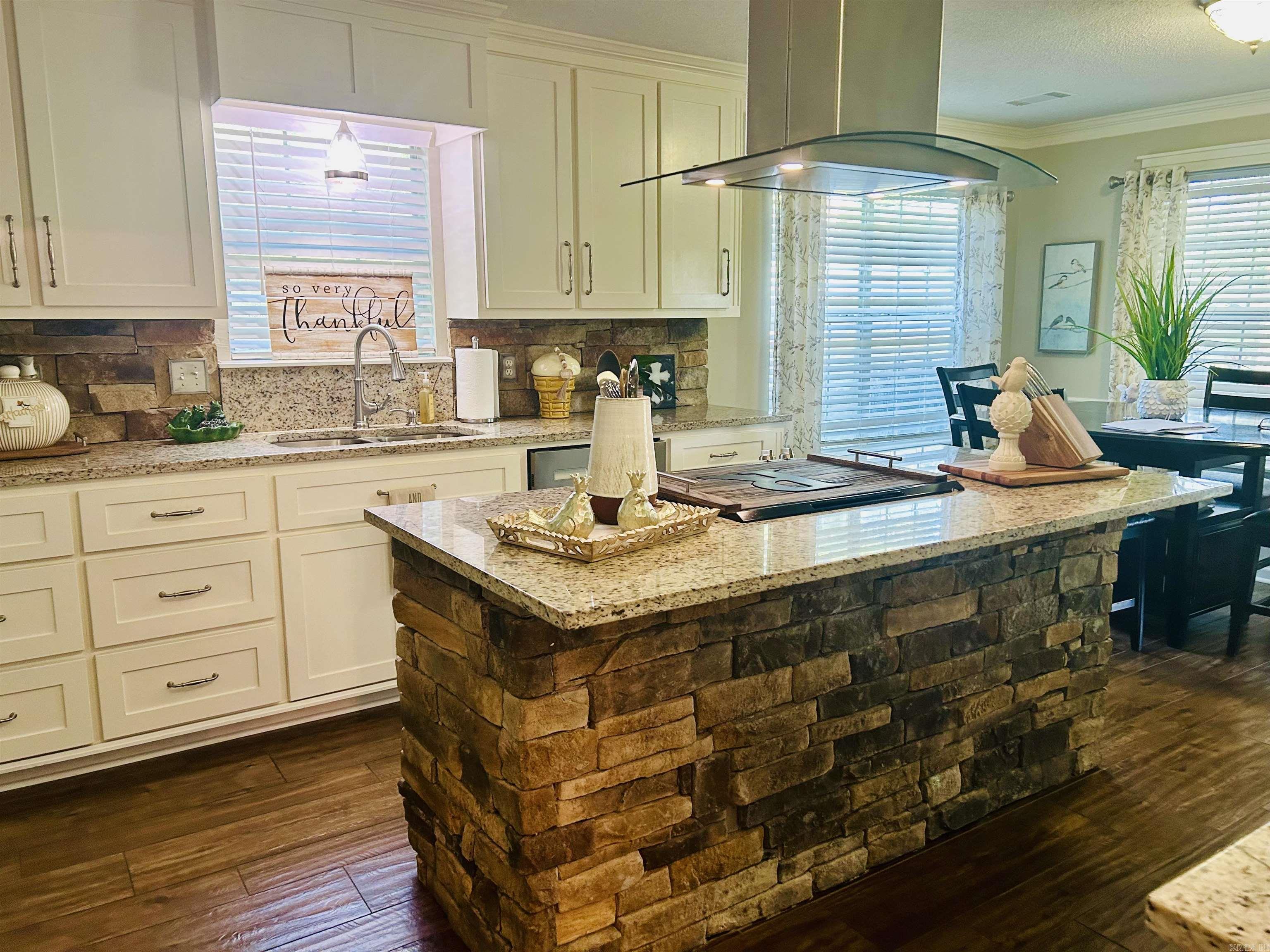 LOUROE LANE S/D - Residential