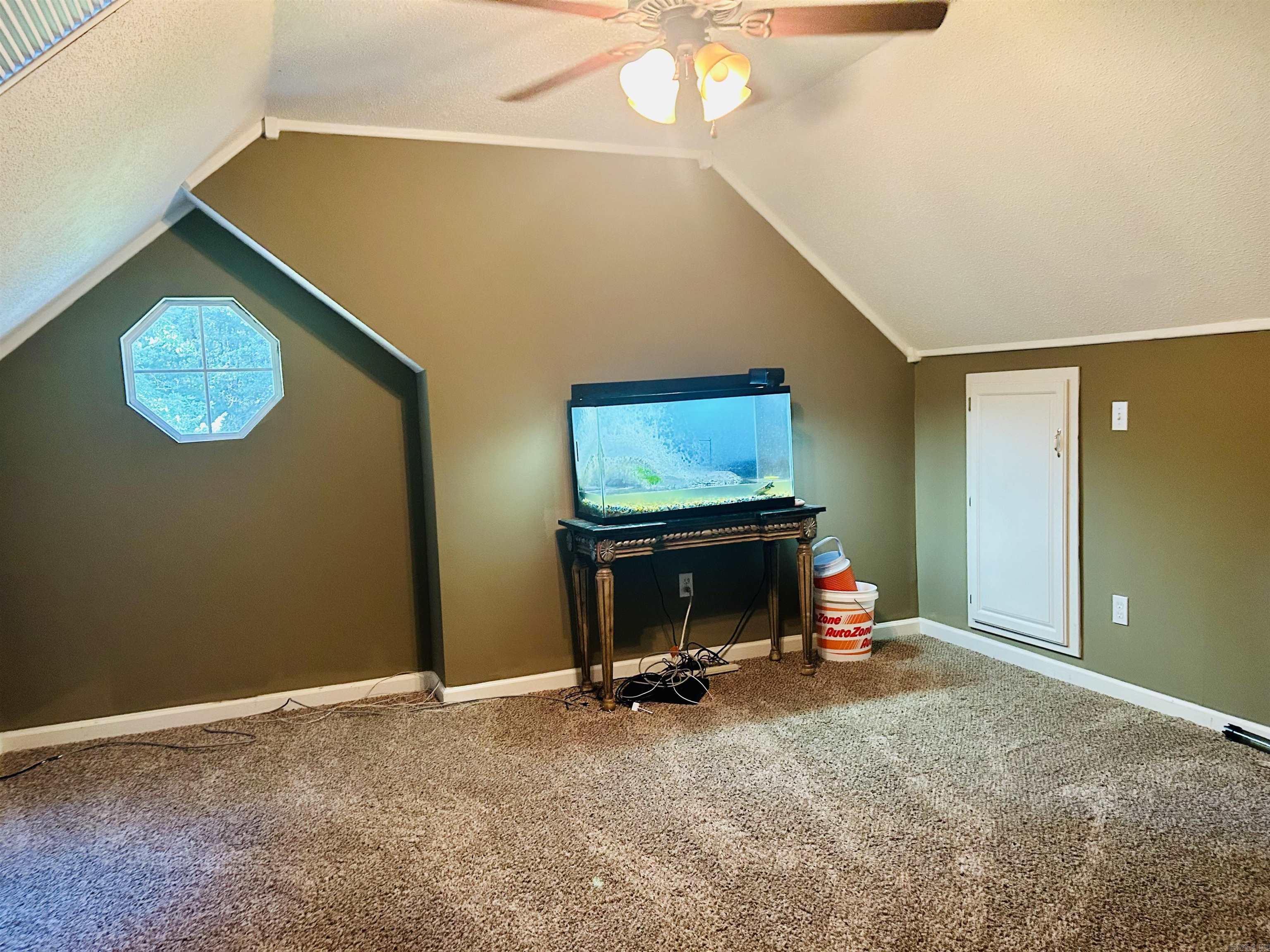 LOUROE LANE S/D - Residential