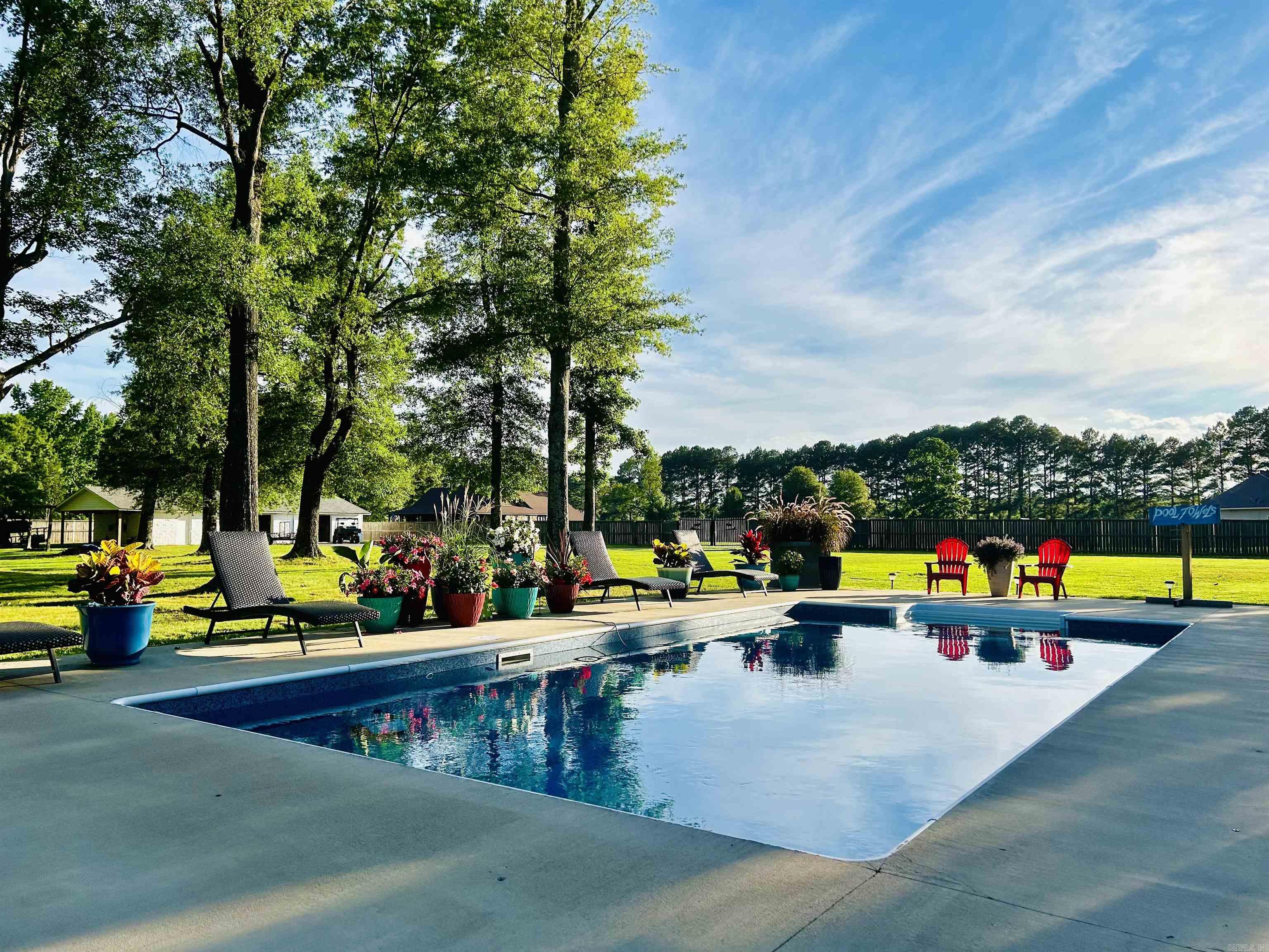 LOUROE LANE S/D - Residential