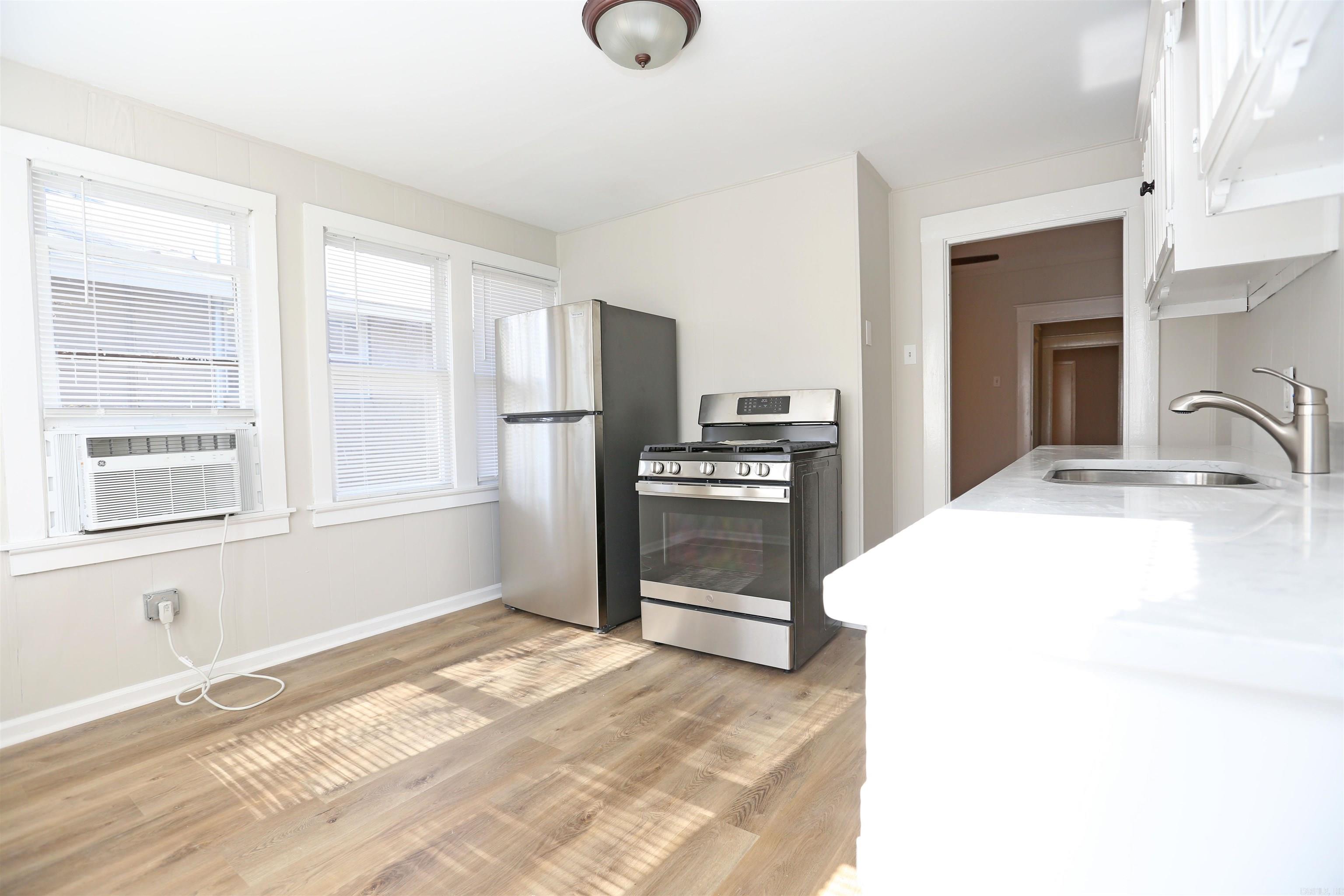 Hillcrest-Pfeifer - Residential Lease