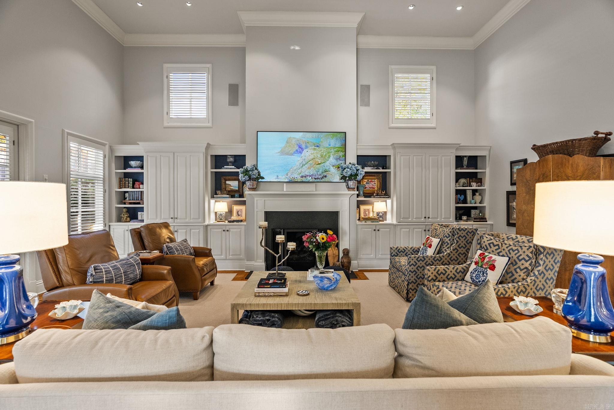 NEWTONS - Residential