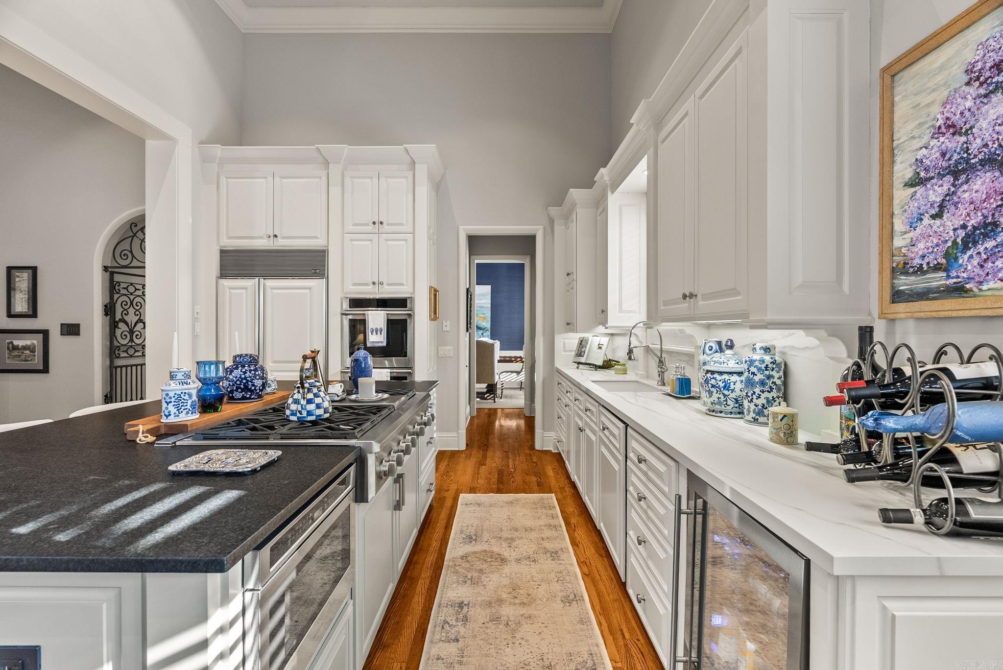 NEWTONS - Residential