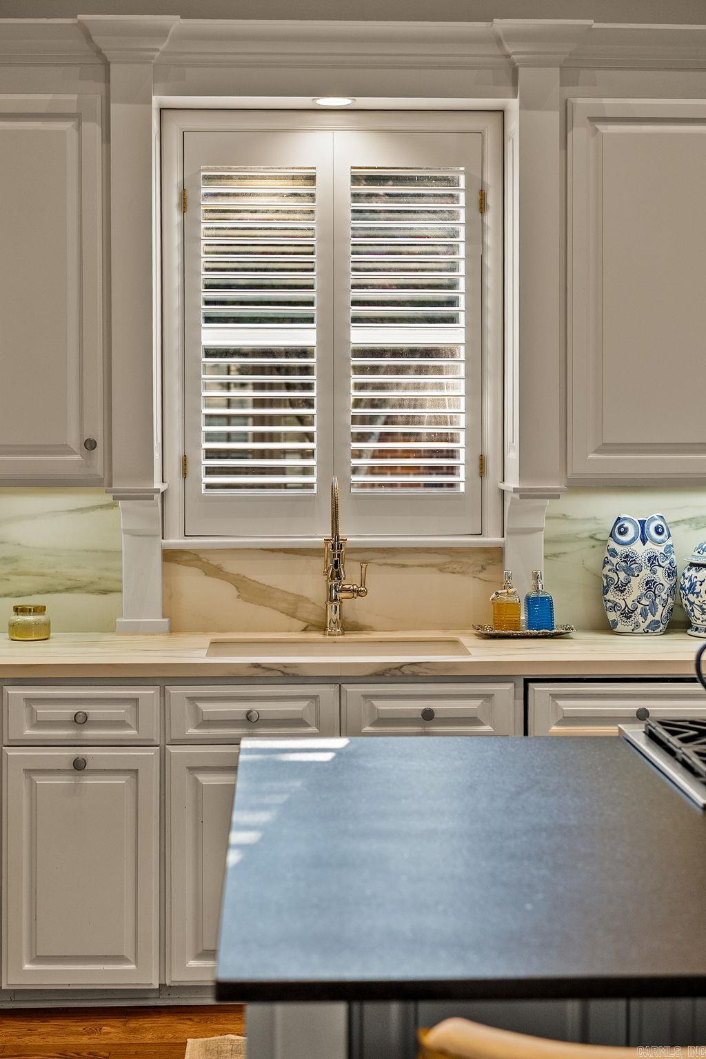 NEWTONS - Residential