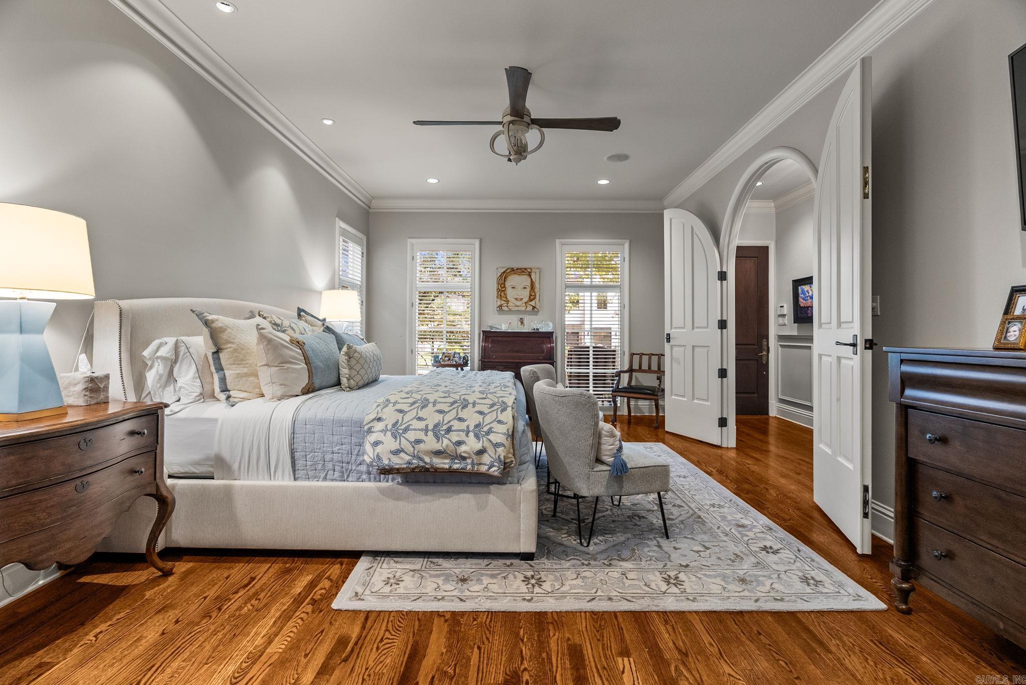 NEWTONS - Residential