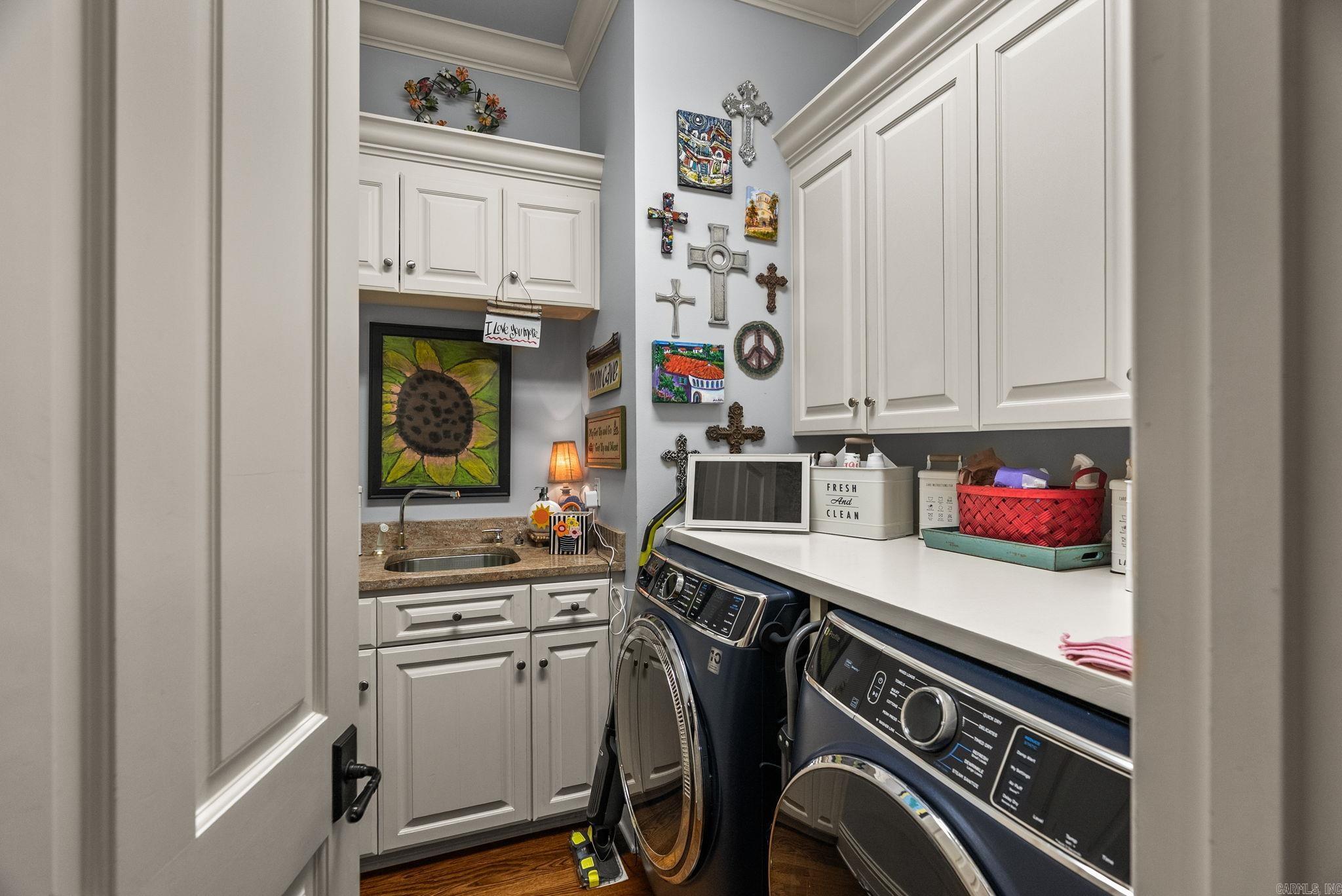 NEWTONS - Residential