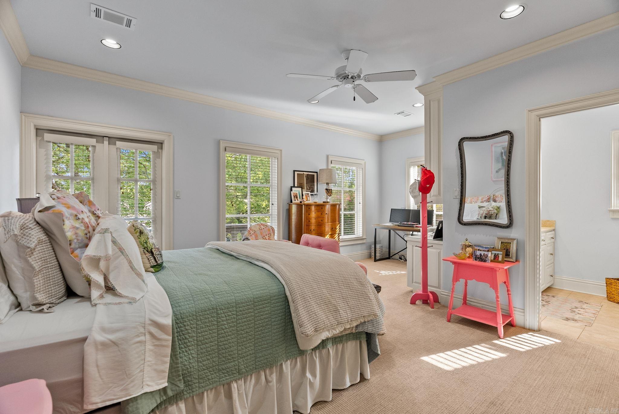 NEWTONS - Residential