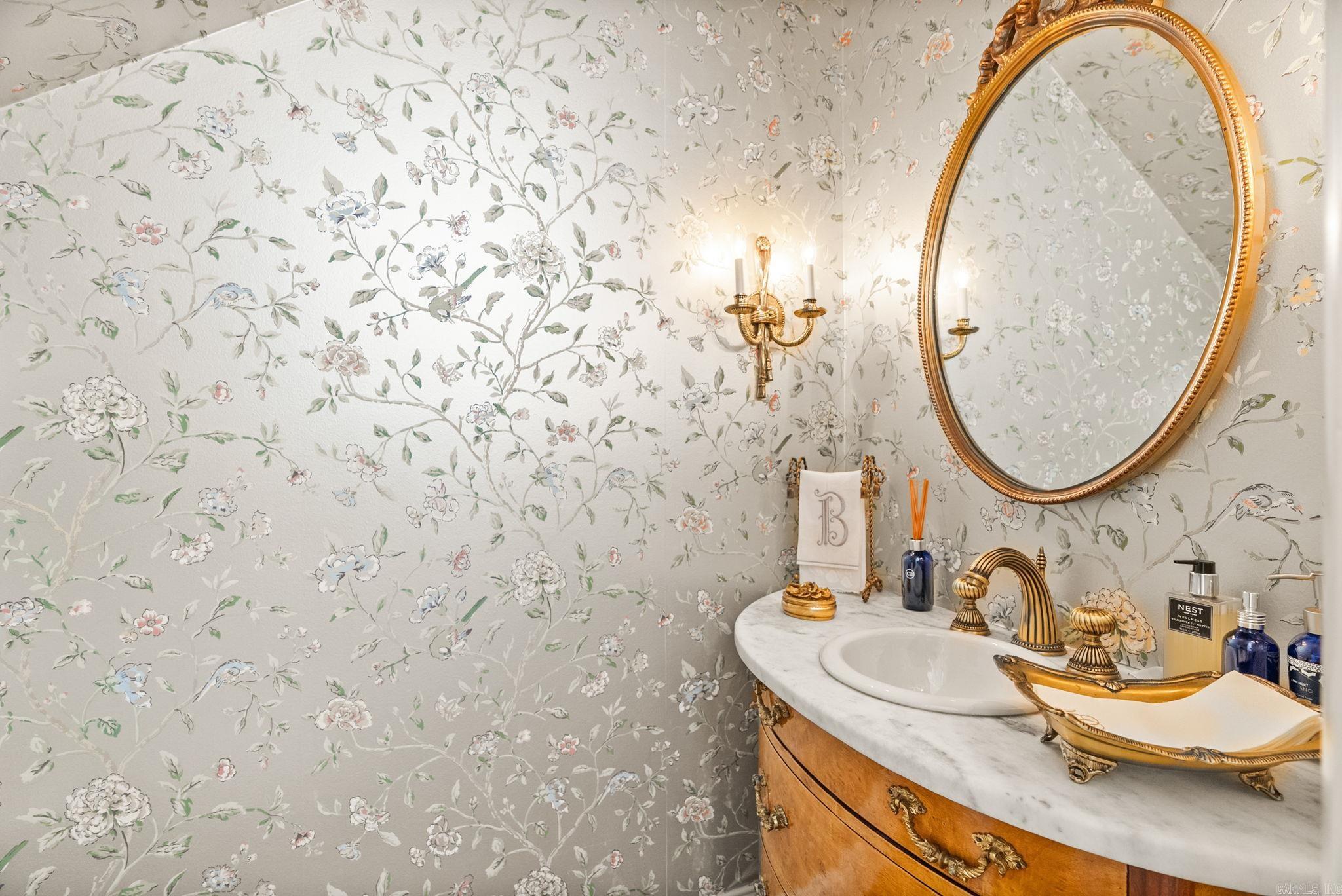 NEWTONS - Residential