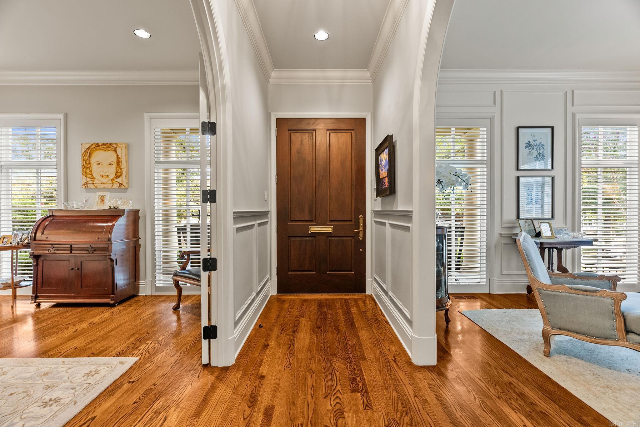 NEWTONS - Residential