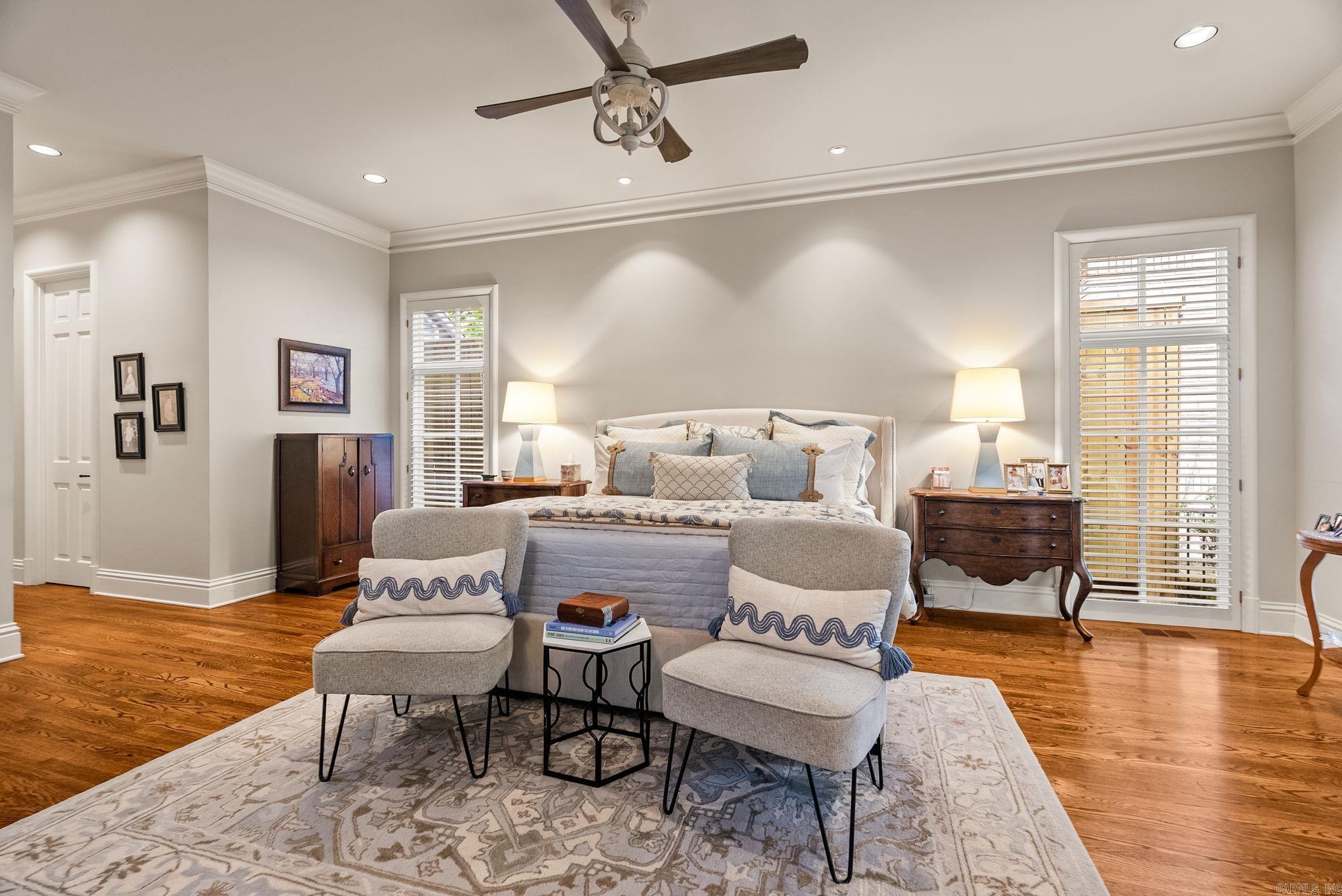 NEWTONS - Residential