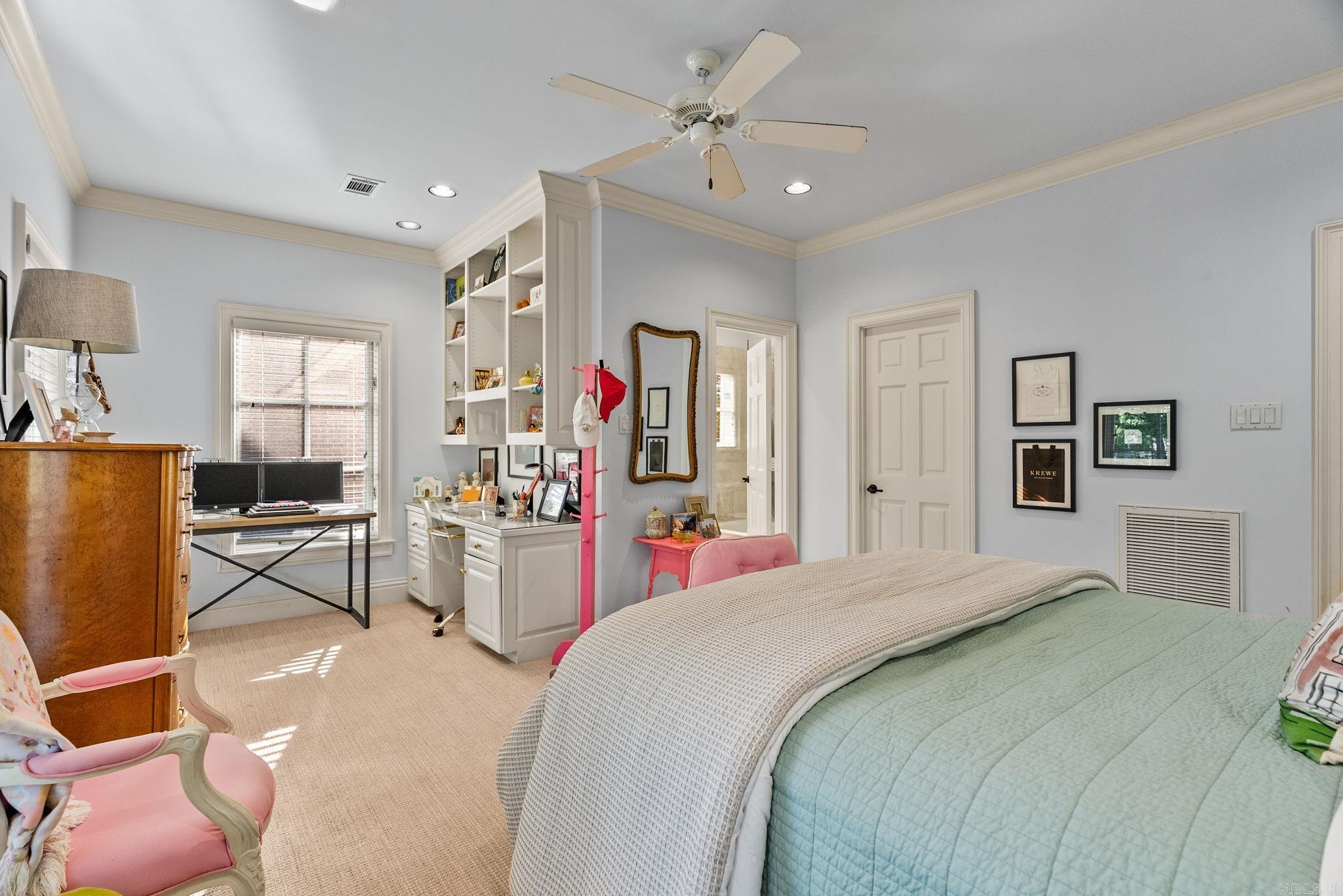 NEWTONS - Residential