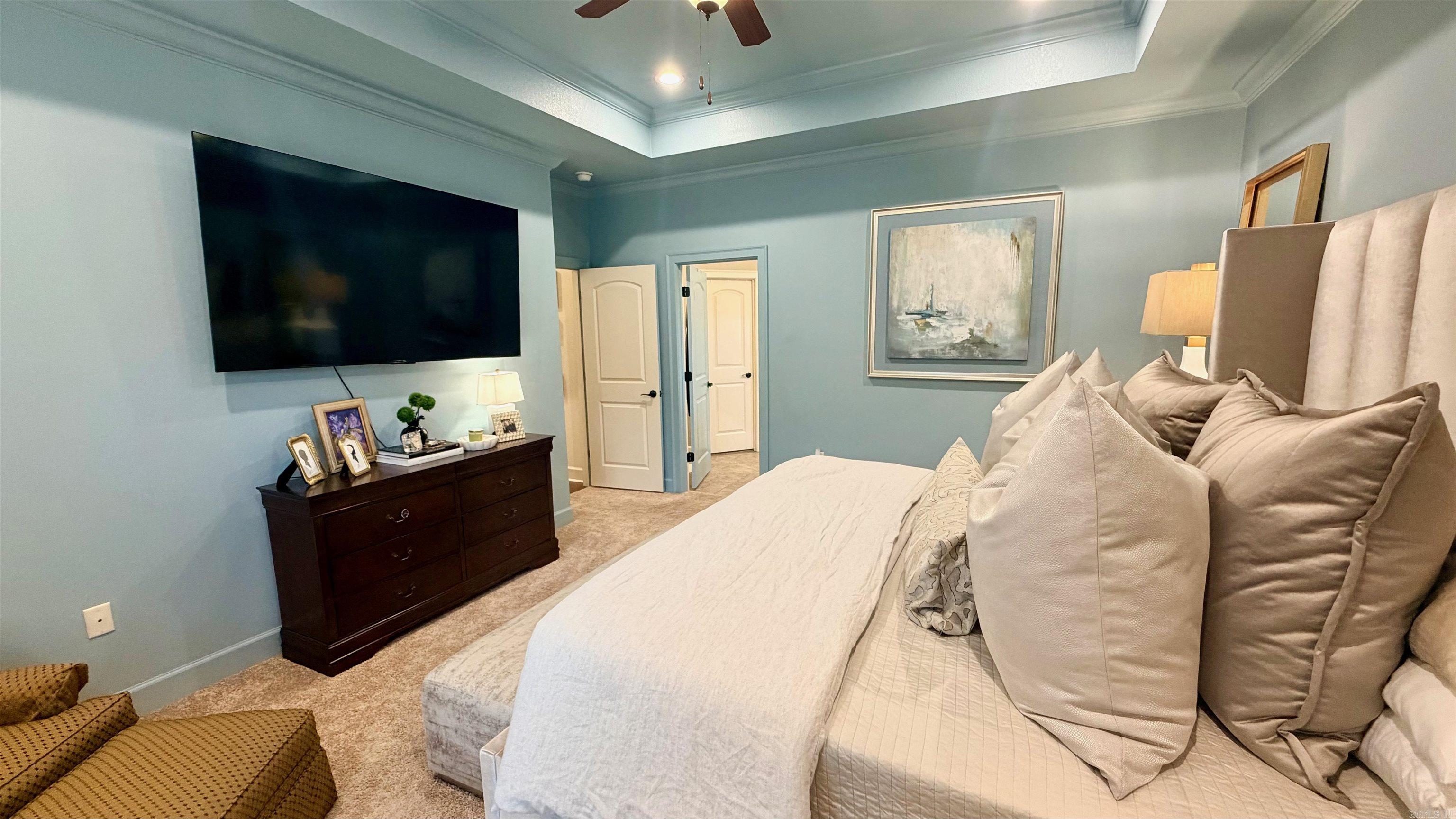 HUNTINGTON ESTATES - Residential