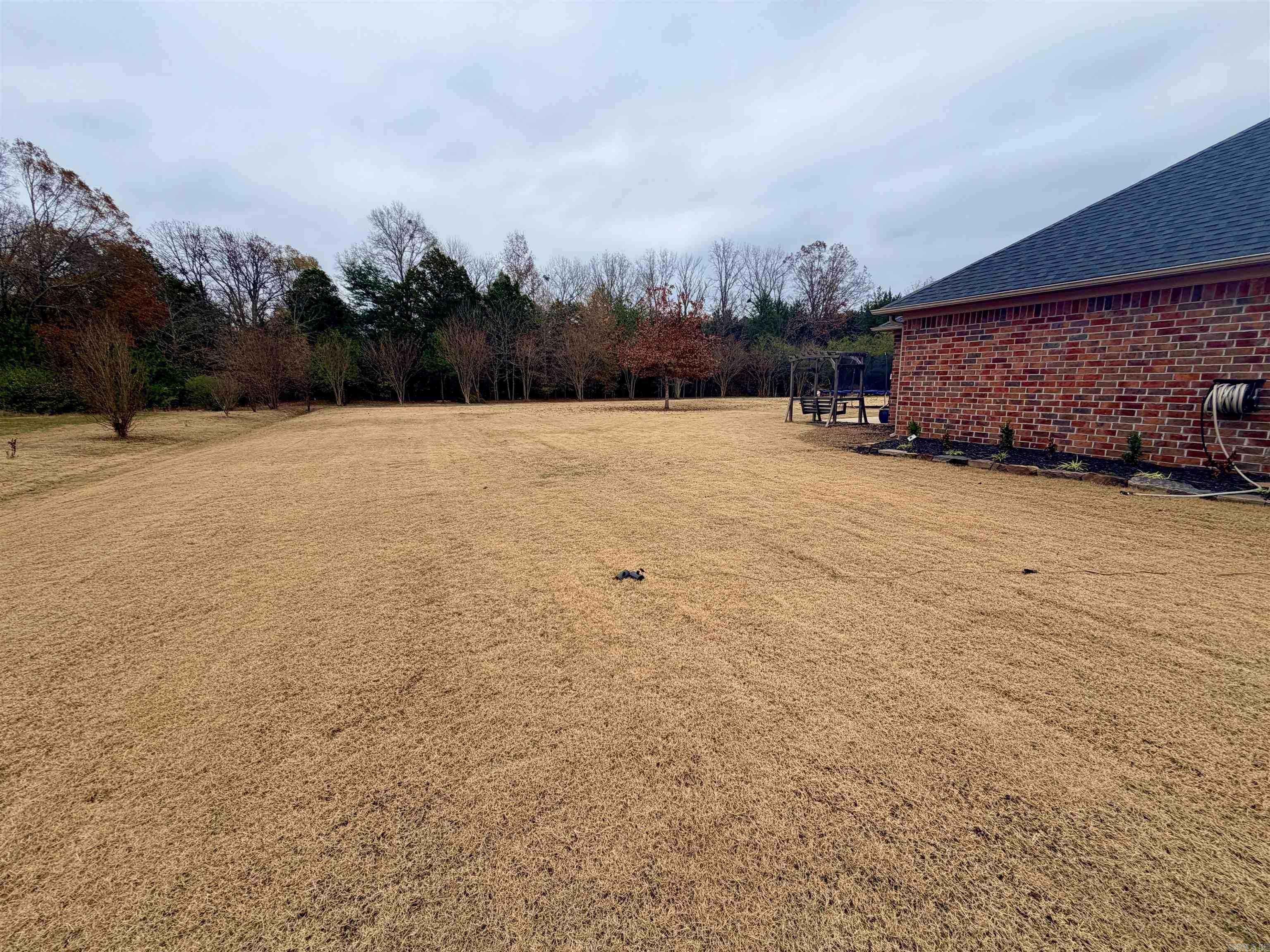 HUNTINGTON ESTATES - Residential