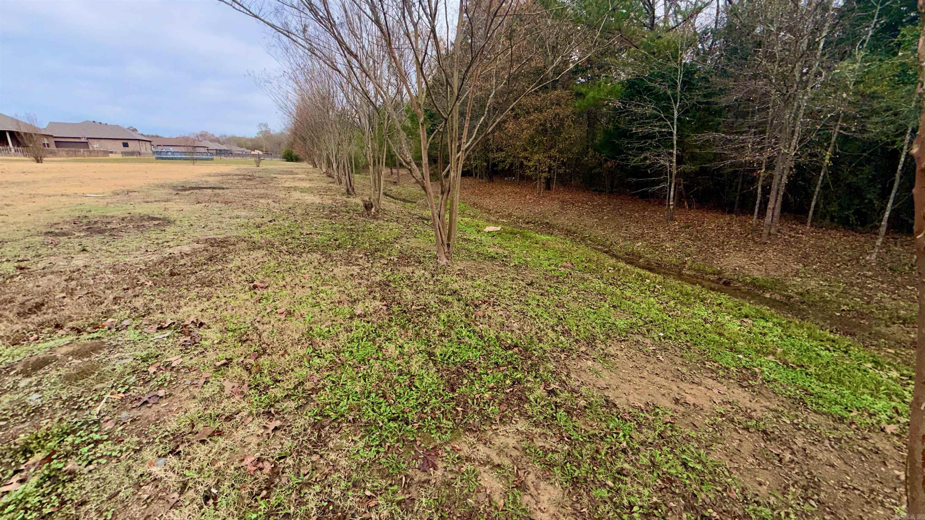 HUNTINGTON ESTATES - Residential