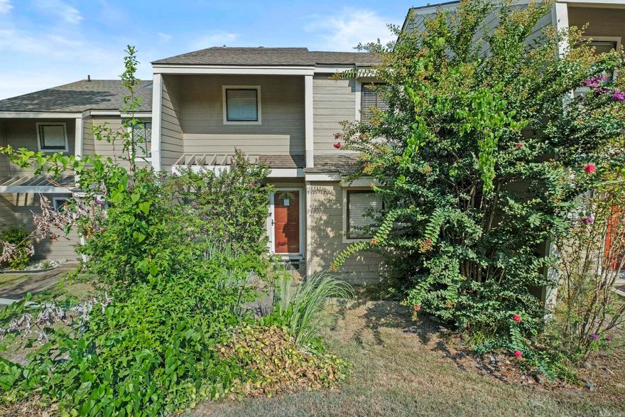 Stylish & Updated 3-Bedroom Condo in Prime Little Rock Location!**  Welcome to this beautifully maintained 3-bedroom, 2.5-bathroom condo in the heart of Little Rock! Featuring a brand new **roof and siding installed in 2024**  Step inside to discover a spacious, open-concept living area filled with natural light—perfect for entertaining or relaxing. The kitchen has ample cabinetry and flows seamlessly into the dining and living spaces. Upstairs, the primary suite offers a full ensuite bathroom.    Enjoy the convenience of low-maintenance living with modern updates and a location close to shopping, dining, and easy highway access. Whether you're a first-time homebuyer, downsizing, or looking for an investment opportunity, this condo checks all the boxes!  **Don't miss your chance to own this move-in-ready gem—schedule your showing today!**